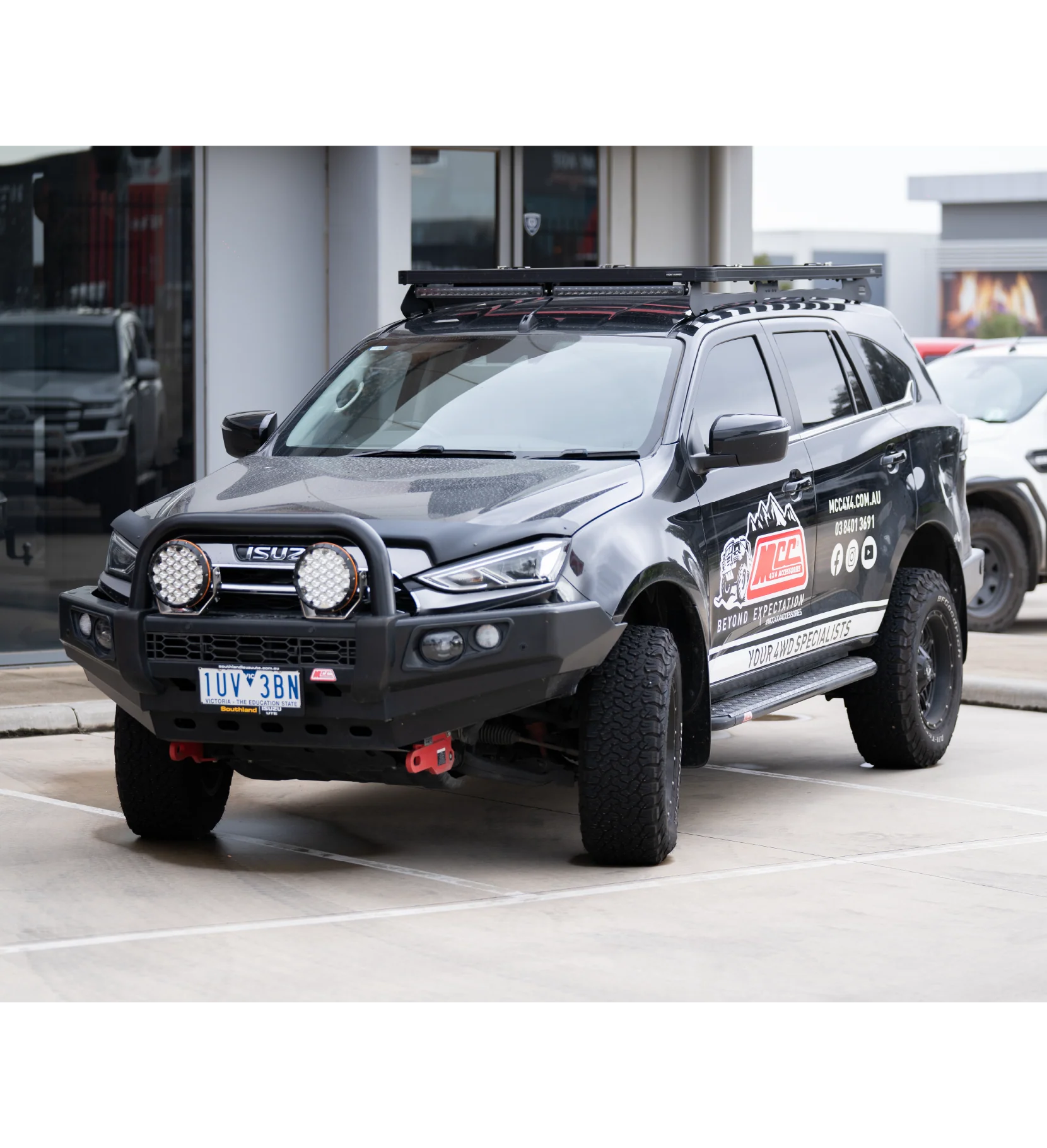 MUX Gen 3 2020-On 309BSBK All Black Side Step Package - SKU MCC-08008-309BSBK - Image 2