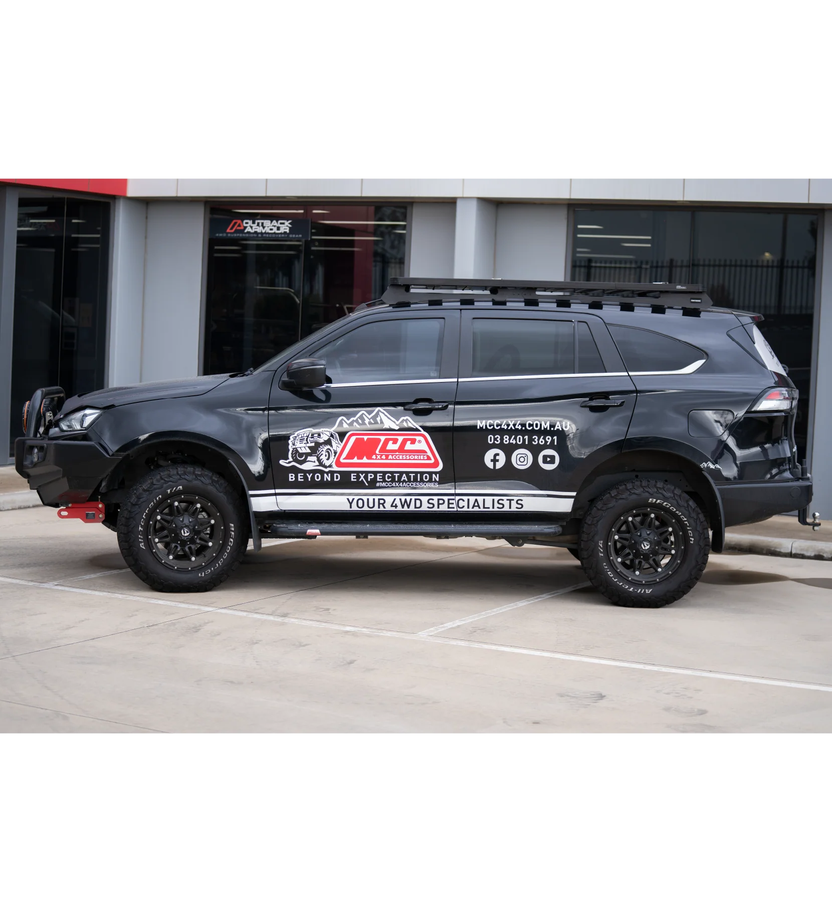 MUX Gen 3 2020-On 309BSBK All Black Side Step Package - SKU MCC-08008-309BSBK - Image 3