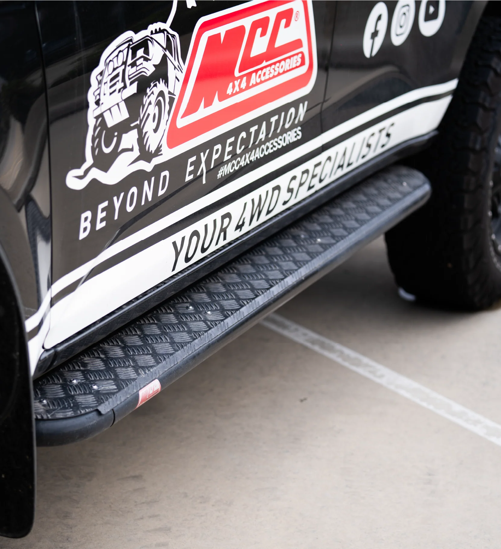 MUX Gen 3 2020-On 309BSBK All Black Side Step Package - SKU MCC-08008-309BSBK - Image 5