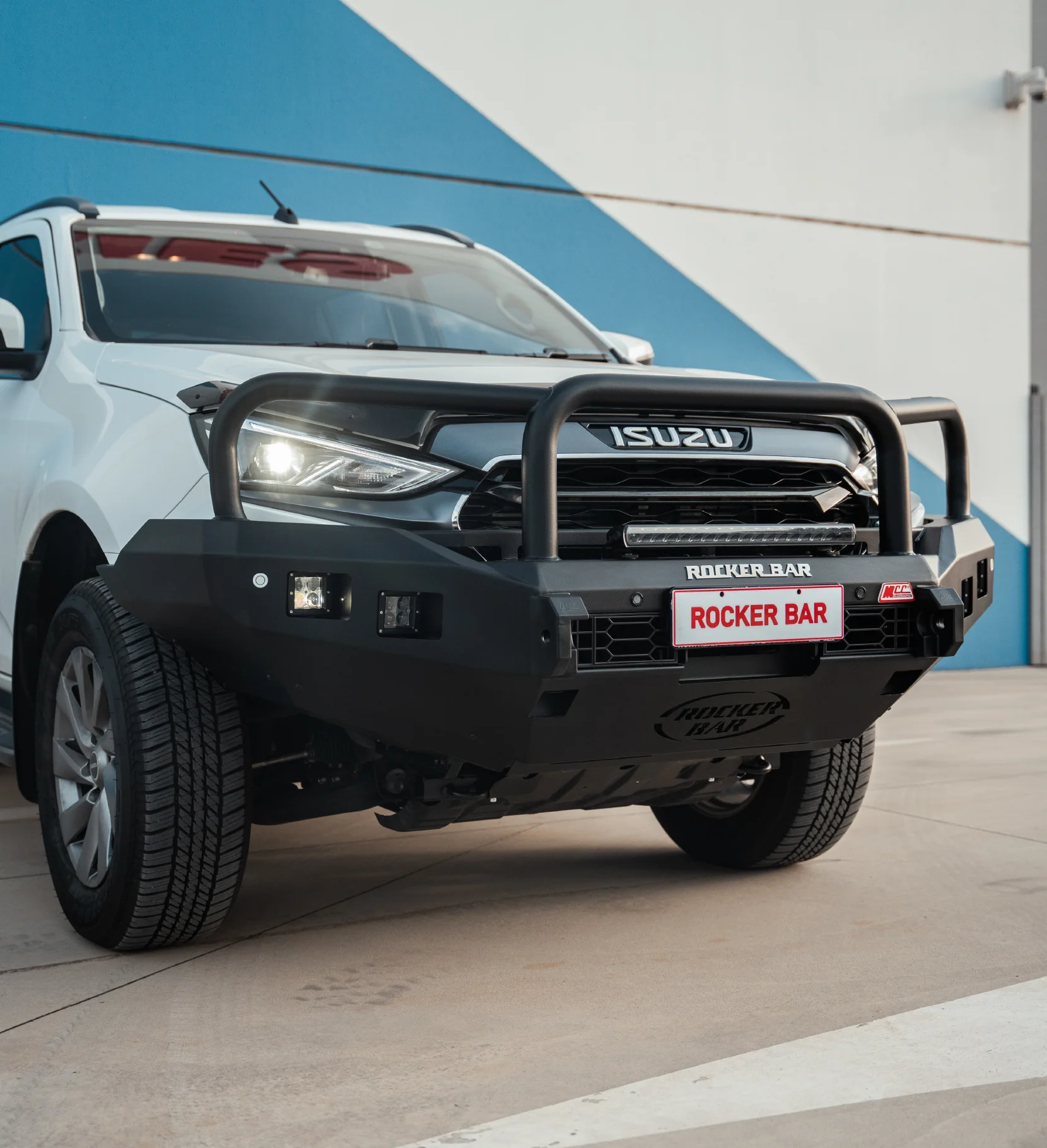 MUX Gen 3 2020-2025 078-02SQ Rocker Bull Bar Triple Loops Package - SKU MCC-08008-7802SQ - Image 5