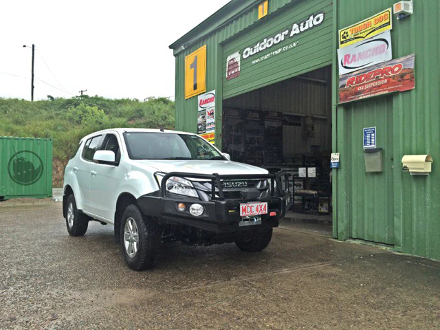 MUX RF 2013-2016 707-02 Falcon Bull Bar Black A-Frame Package (No Foglight) - SKU MCC-08003-702UP - Image 6