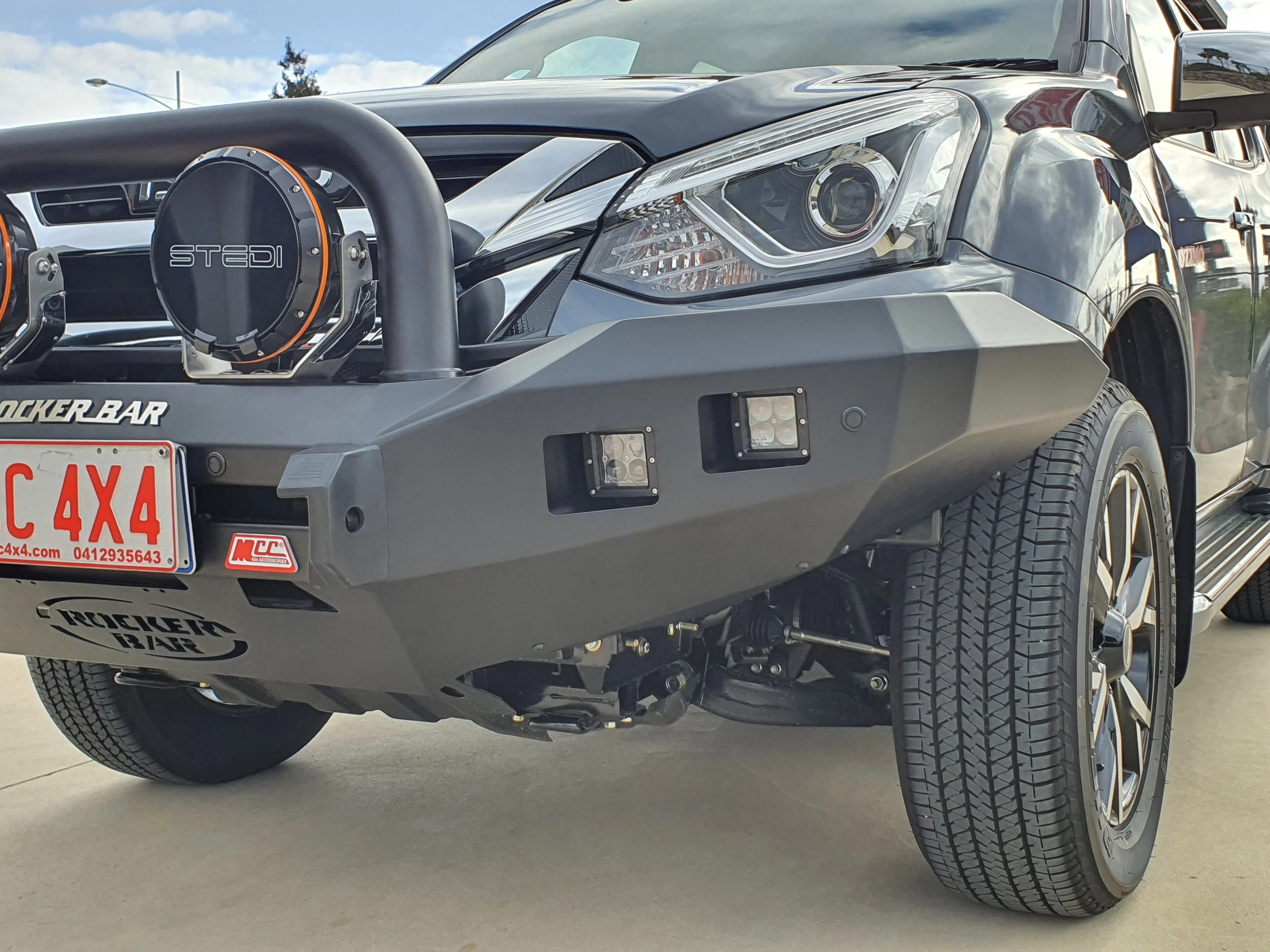 MUX RF 2013-2016 078-01SQSBL Rocker Bull Bar Single Sand Black Loop Package - SKU MCC-08003-7801SQSBL - Image 4