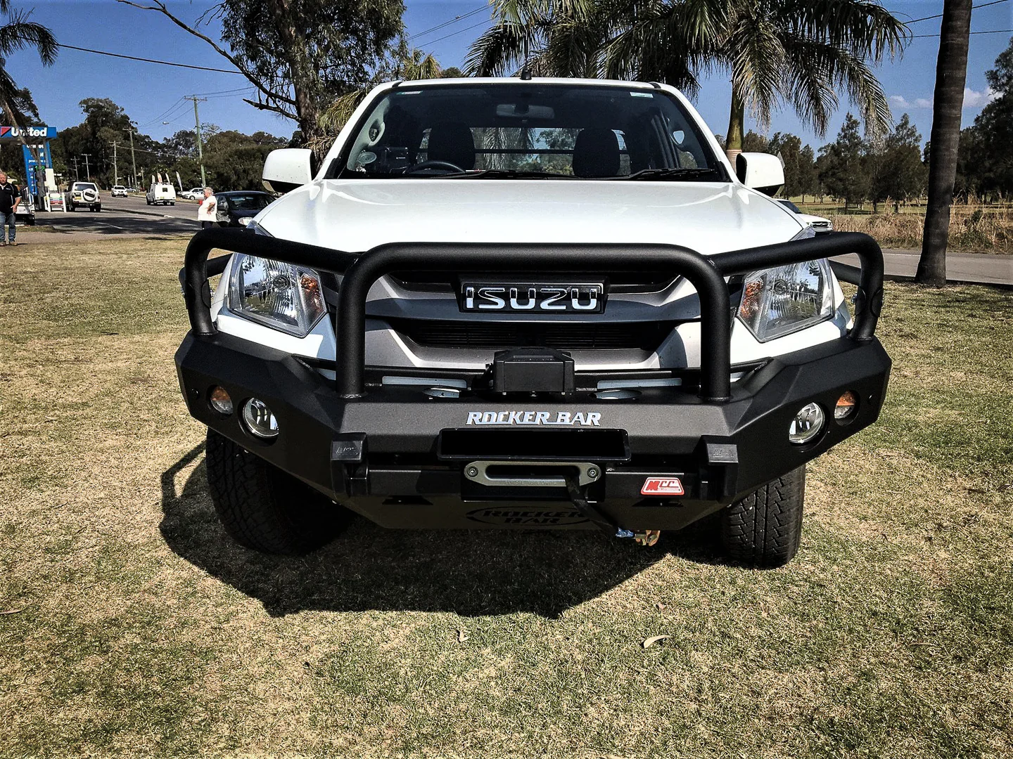 MUX RF 2013-2016 078-02SQ Rocker Bull Bar Triple Loops Package - SKU MCC-08003-7802SQ - Image 3