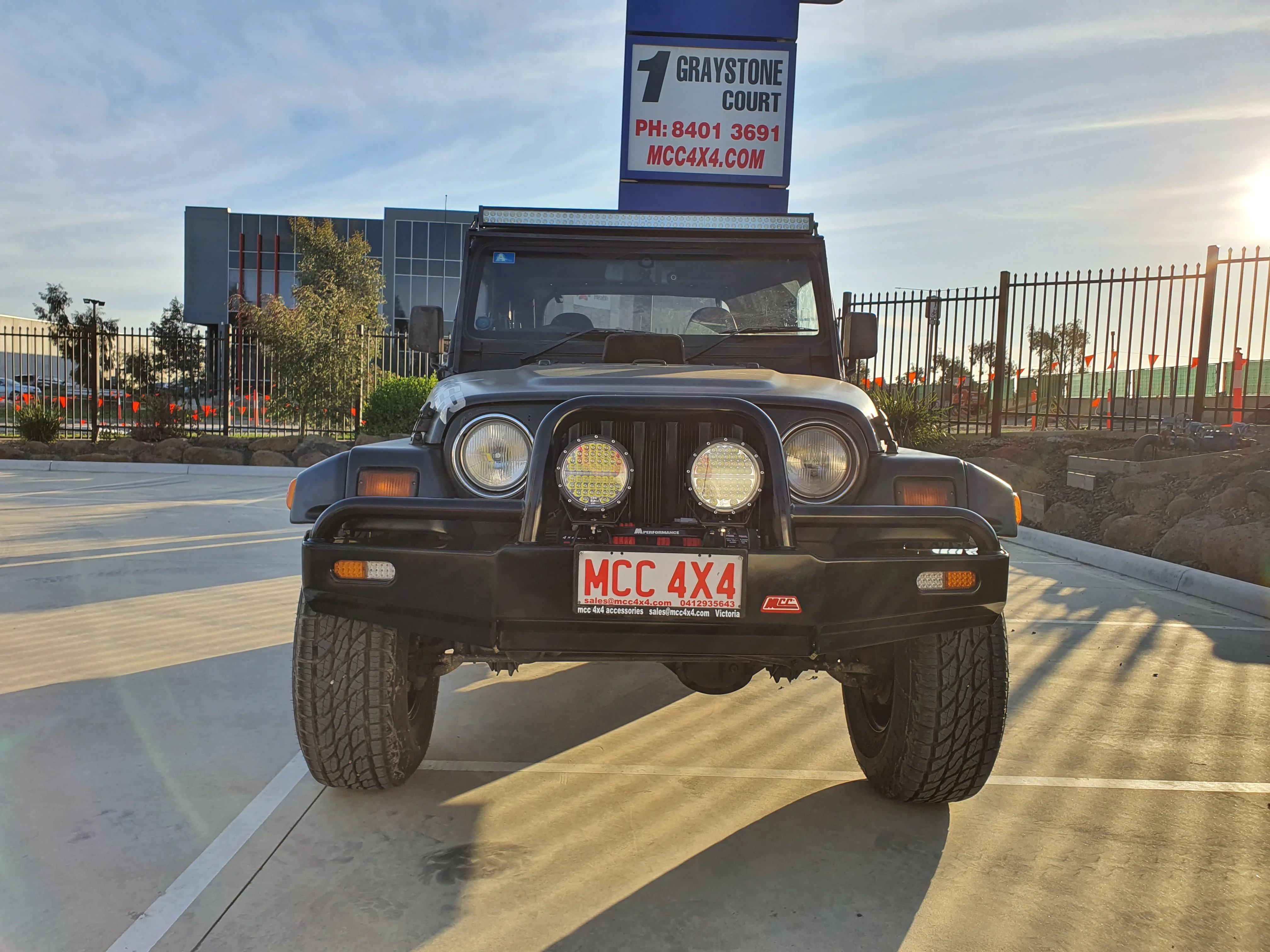 Jeep Wrangler Tj 97-06 004-01 Single Loop Bulbar Package (Foglight) - SKU MCC-12002-401 - Image 3