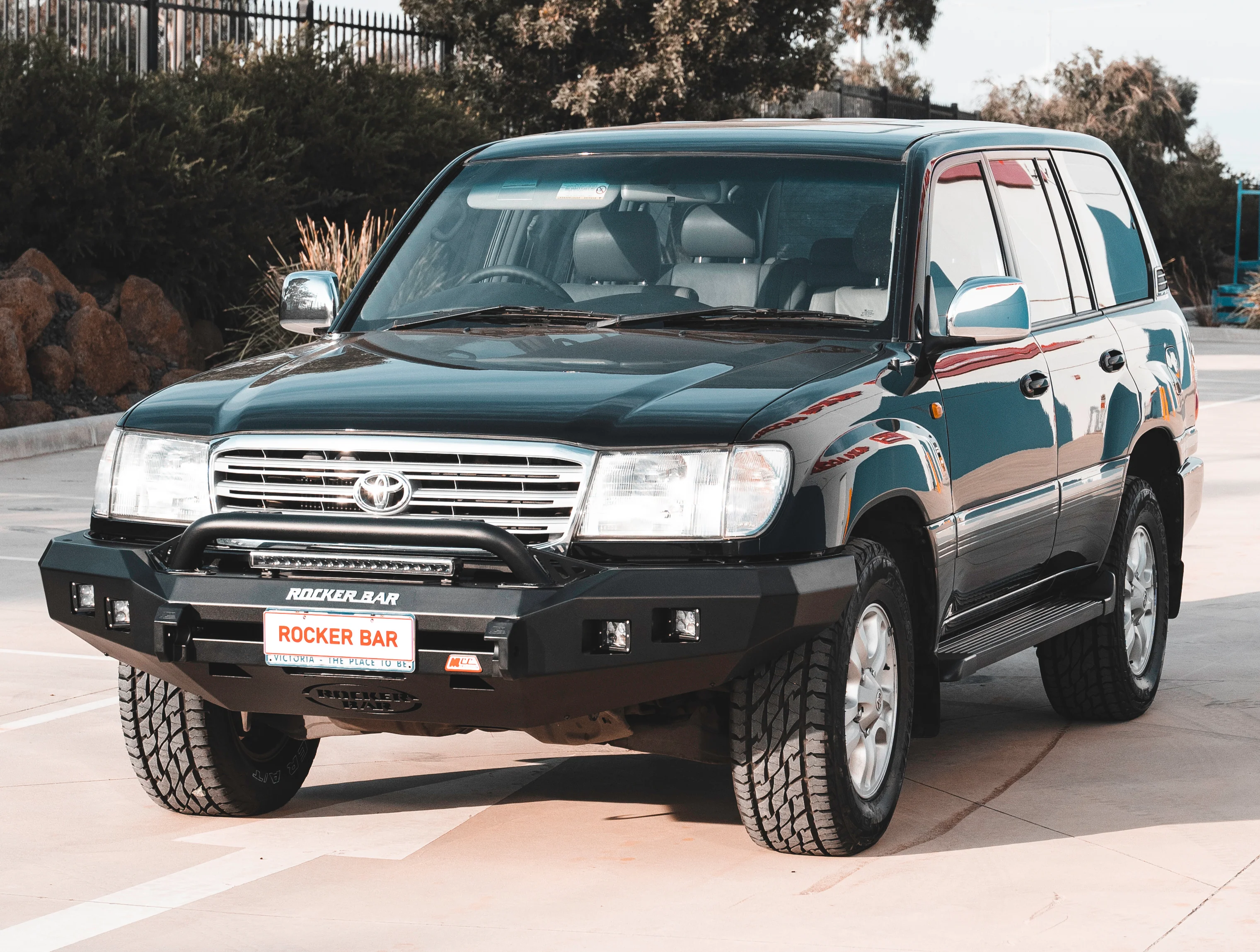 Land Cruiser 100 series 1998-2007  078-01SQL Rocker Bull Bar Single Low Loop Package - SKU MCC-01007-7801SQL - Image 8