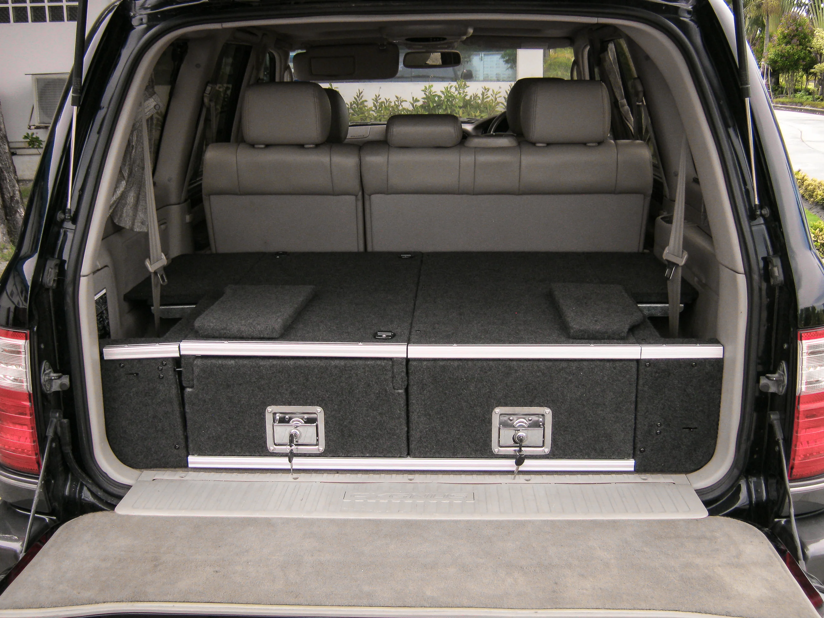 Land Cruiser 100 series 1998-2007 4401 Galvanised Steel Carpet Dual Drawer System - SKU MCC-01007-4401 - Image 4