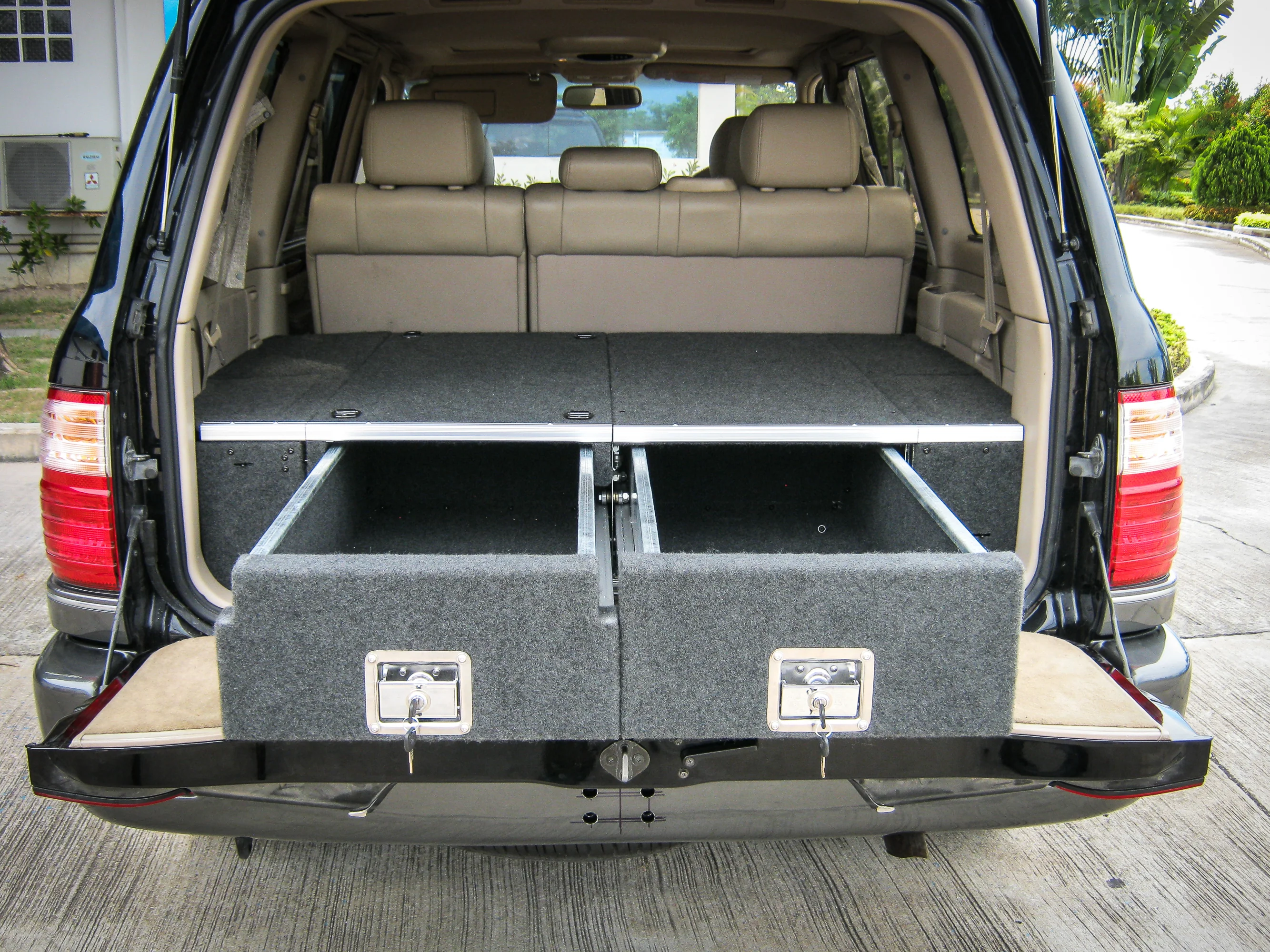 Land Cruiser 100 series 1998-2007 4402 Galvanised Steel Carpet Dual Drawer System with Medium Fridge Slide Package - SKU MCC-01007-4402M - Image 4