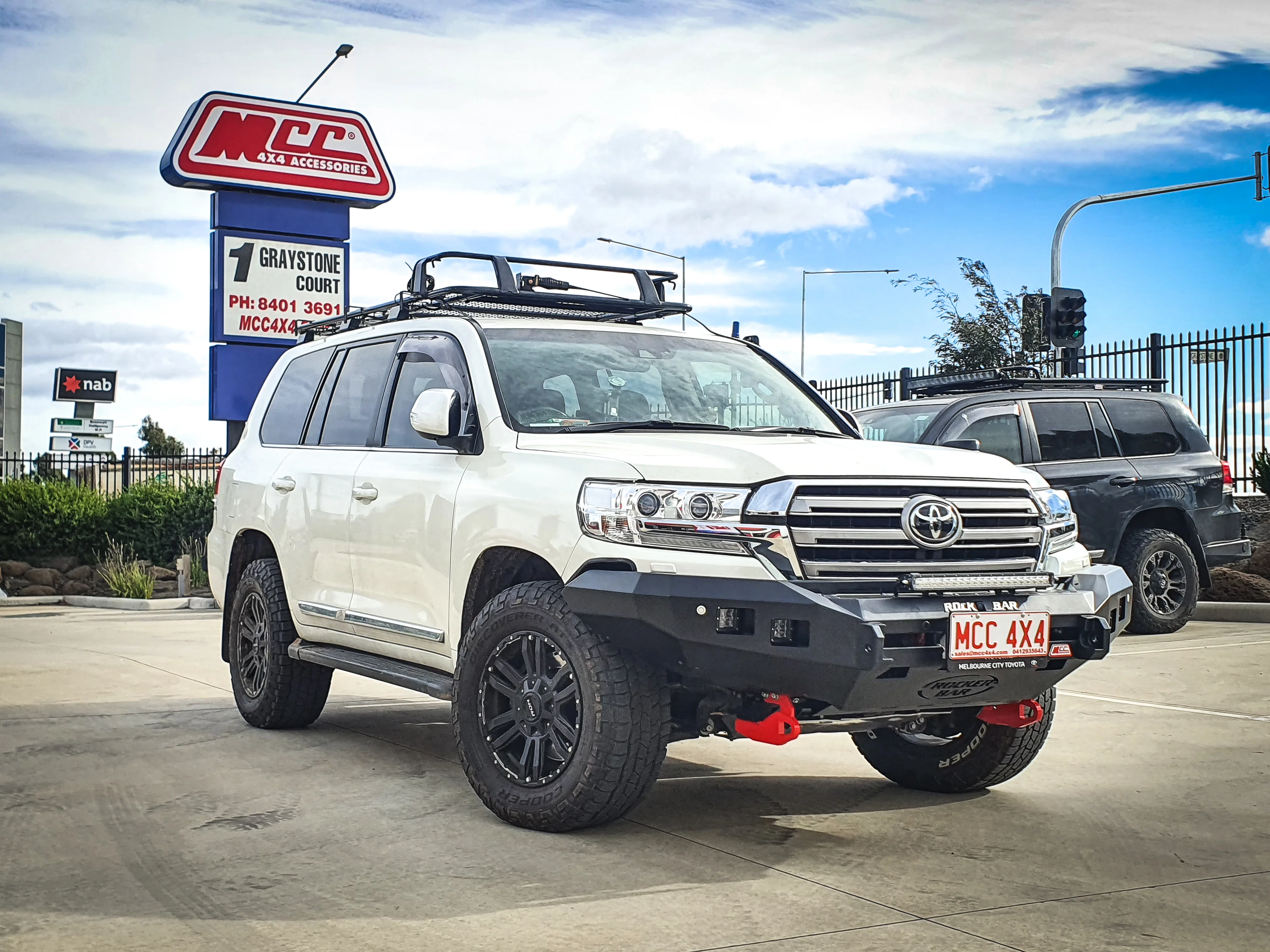 Land Cruiser 200 series Facelift 2015-2020 078-01SQ Rocker Bull Bar No Loop Package - SKU MCC-01019-7801SQ - Image 3