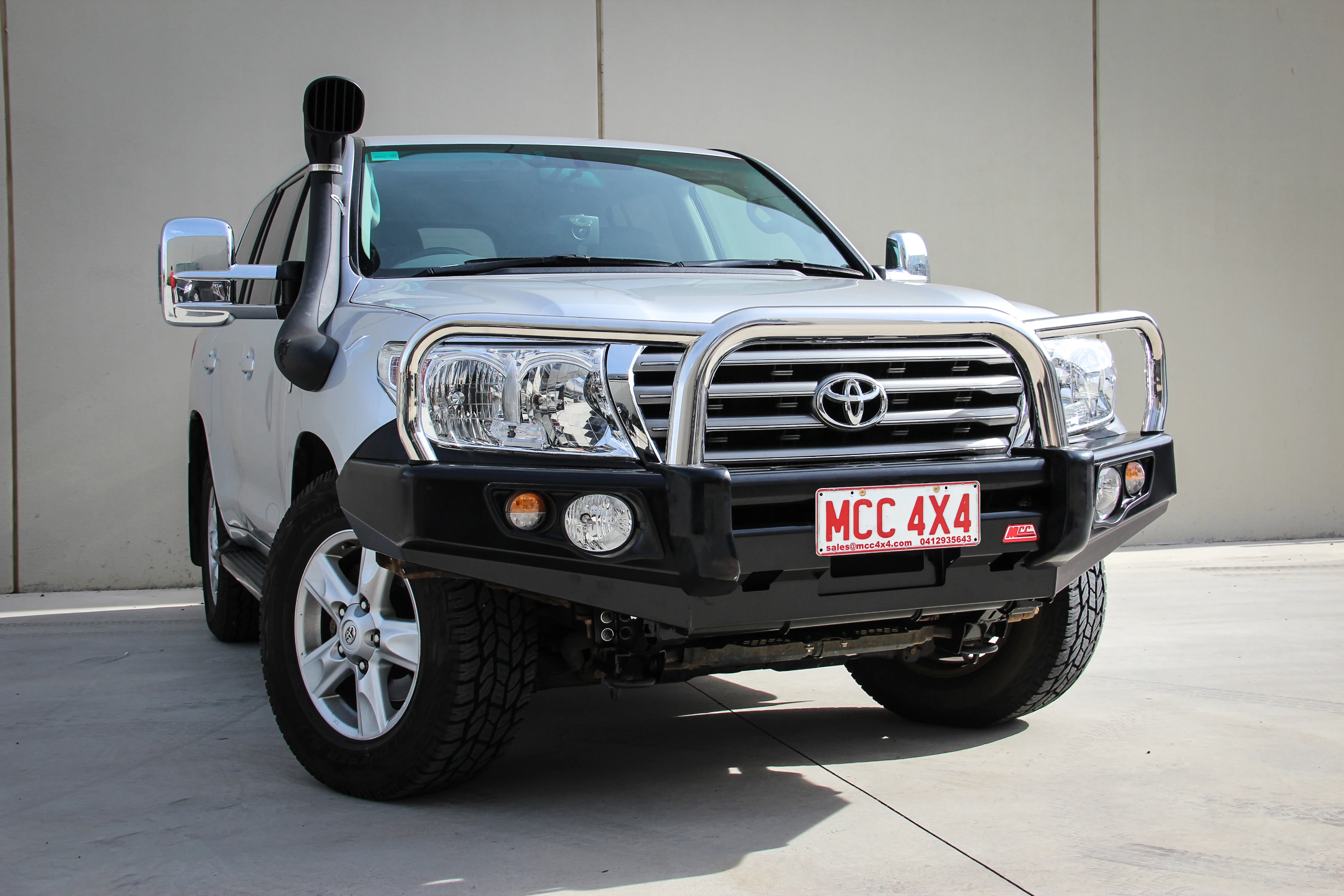 Land Cruiser 200 series prefacelift 2007-2015 707-01 Falcon Bull Bar Triple Stainless Loops Package (LED Foglight) - SKU MCC-01008-701FOGUP - Image 2