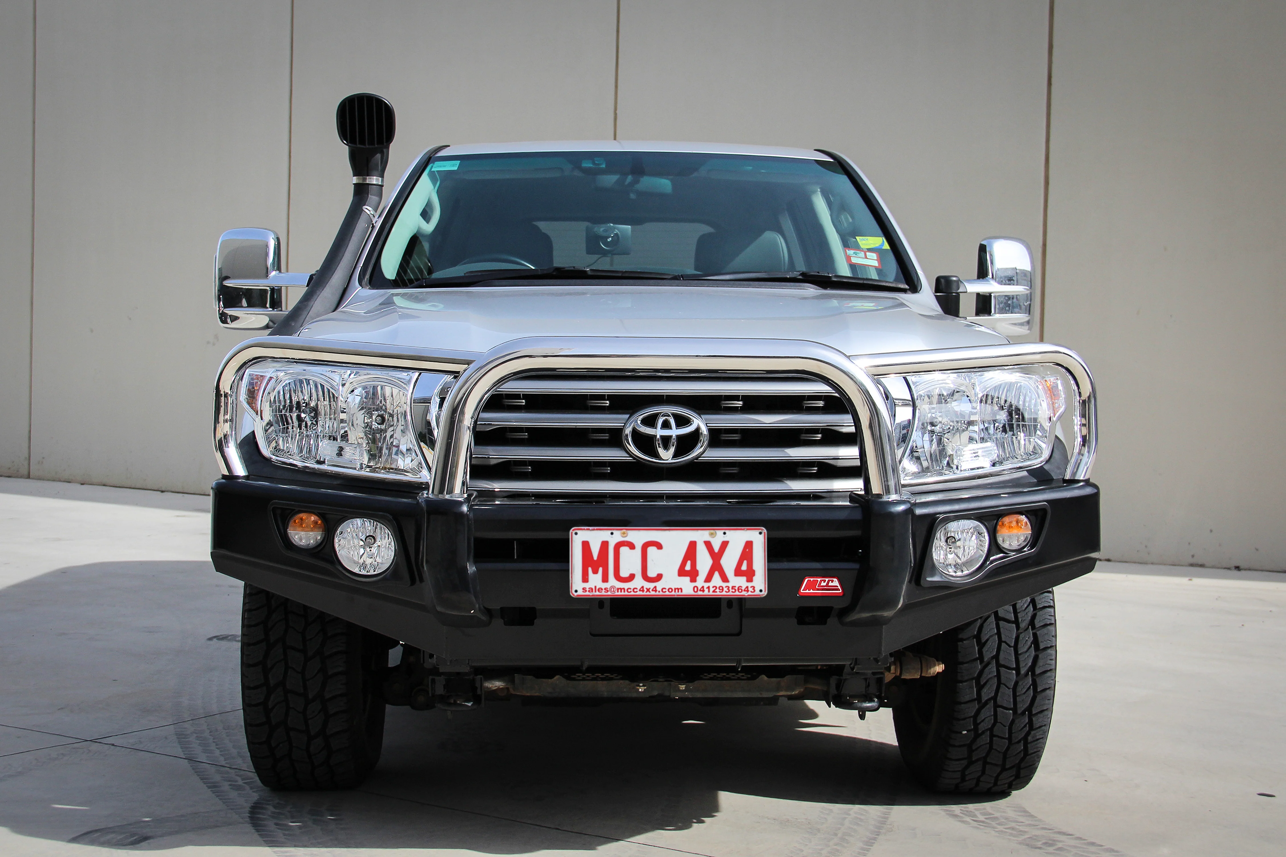 Land Cruiser 200 series prefacelift 2007-2015 707-01 Falcon Bull Bar Triple Stainless Loops Package (LED Foglight) - SKU MCC-01008-701FOGUP - Image 3