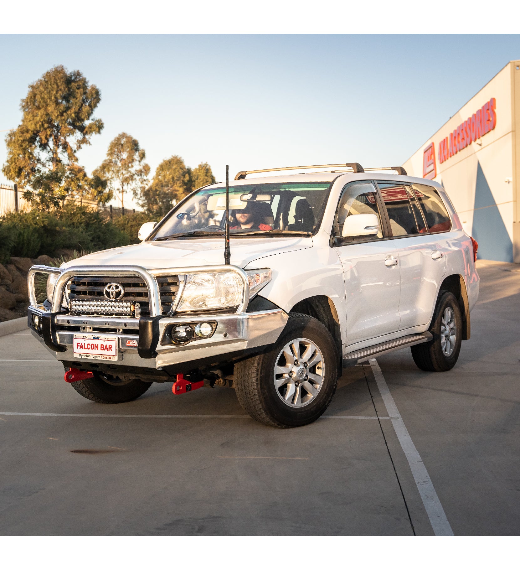 Land Cruiser 200 series prefacelift 2007-2015 707-01A Alloy Falcon Bull Bar Triple Loops Package (LED Foglight) - SKU MCC-01008-701AW - Image 4