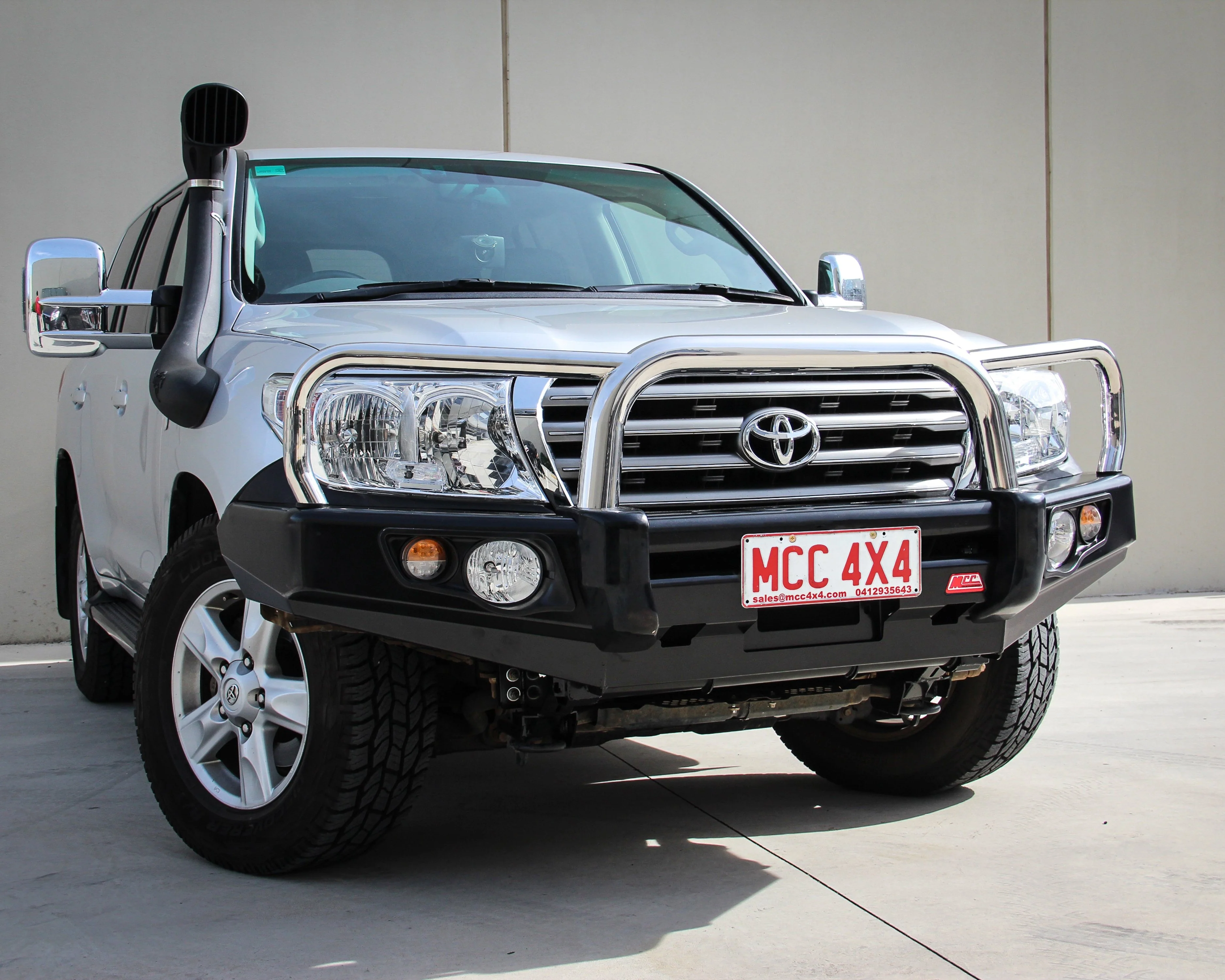 Land Cruiser 200 series prefacelift 2007-2015 707-01 Falcon Bull Bar Triple Stainless Loops Package (No Foglight) - SKU MCC-01008-701UP - Image 2