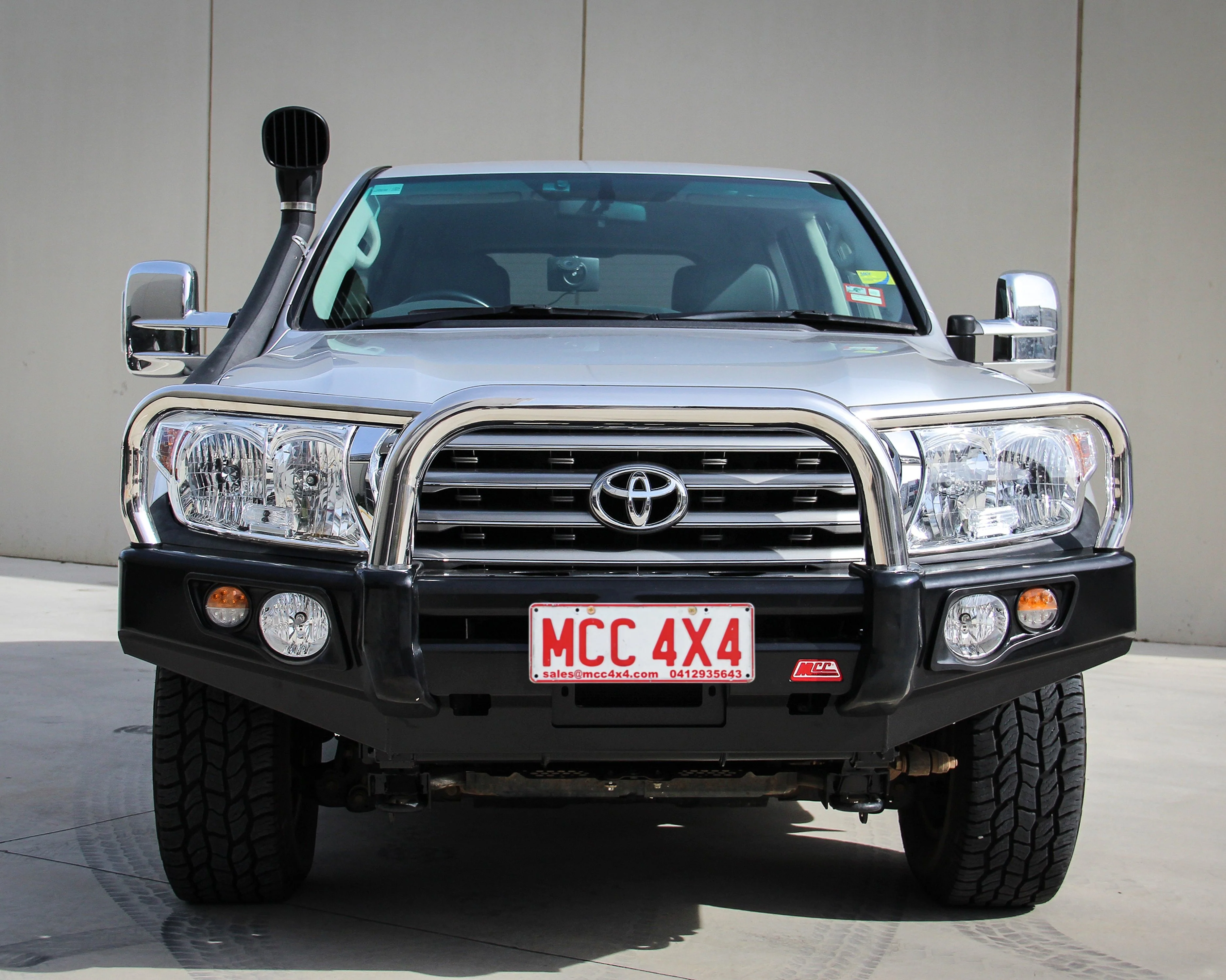 Land Cruiser 200 series prefacelift 2007-2015 707-01 Falcon Bull Bar Triple Stainless Loops Package (No Foglight) - SKU MCC-01008-701UP - Image 3