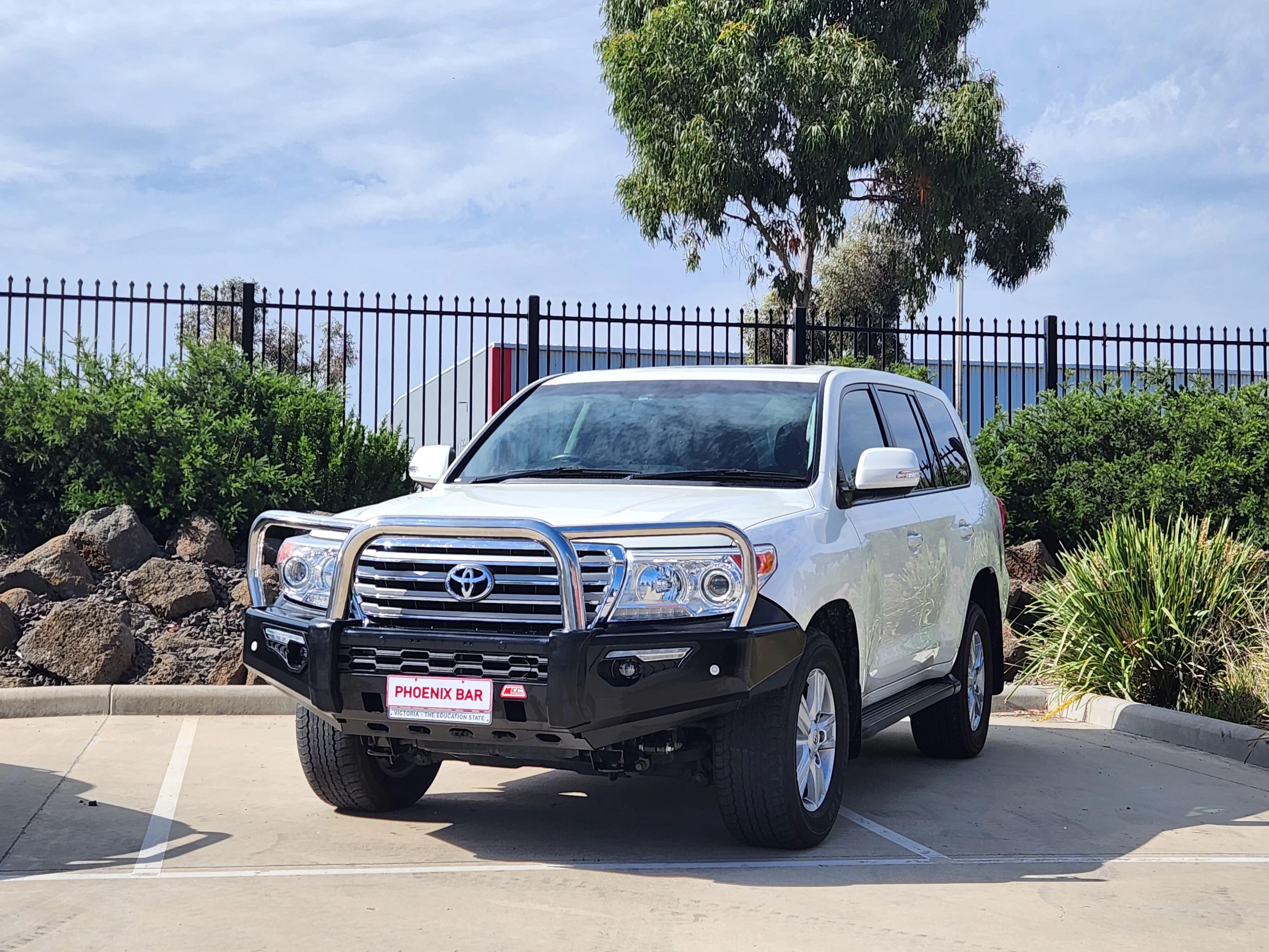 Land Cruiser 200 series prefacelift 2007-2015 808-01 Phoenix Bull Bar Triple Stainless Loops Package - SKU MCC-01008-801 - Image 2