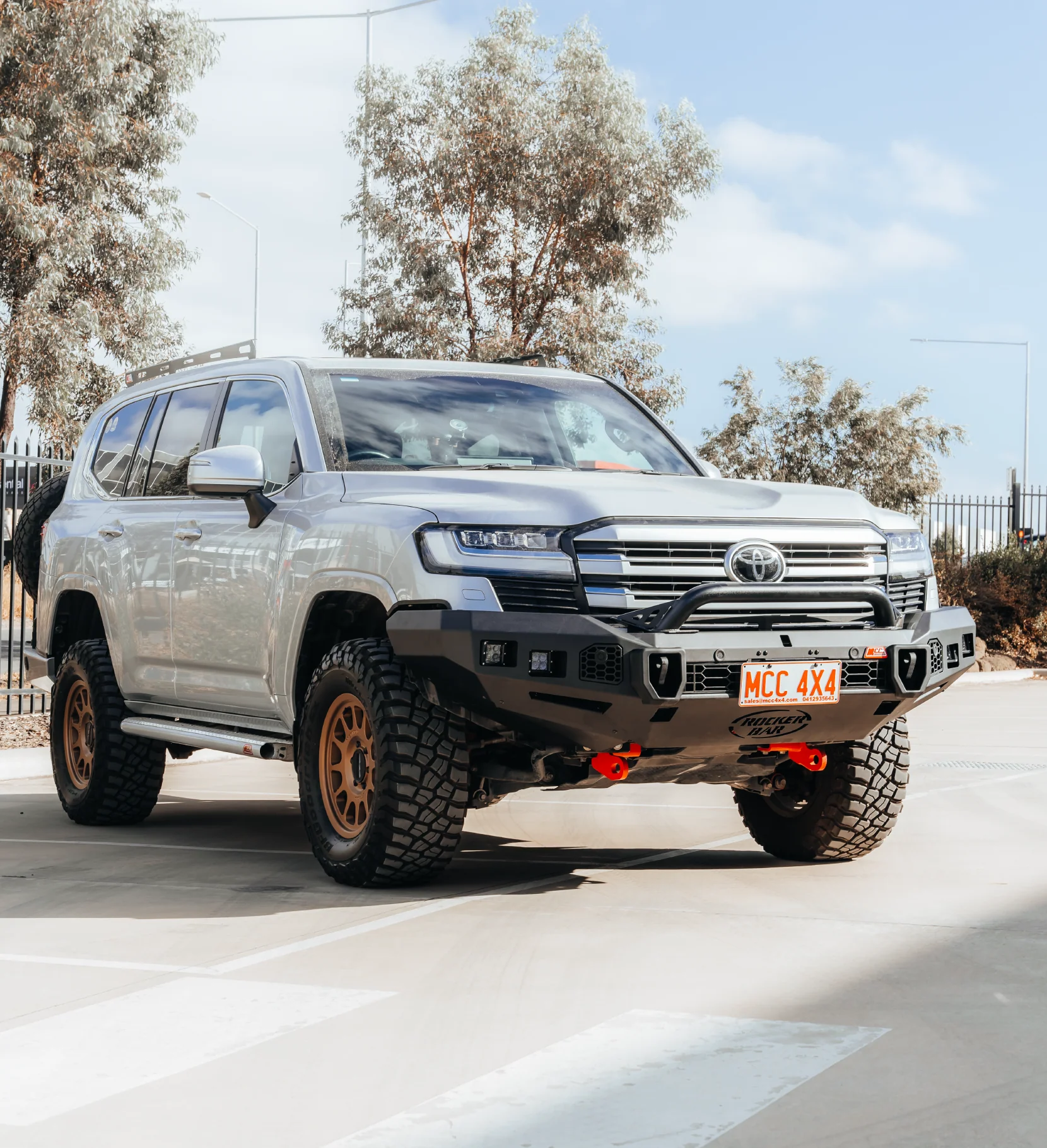 Land Cruiser 300 Series 2022-On - 078-01SQL Rocker Bull Bar Single Low Loop Package - SKU MCC-01023-7801SQL - Image 2