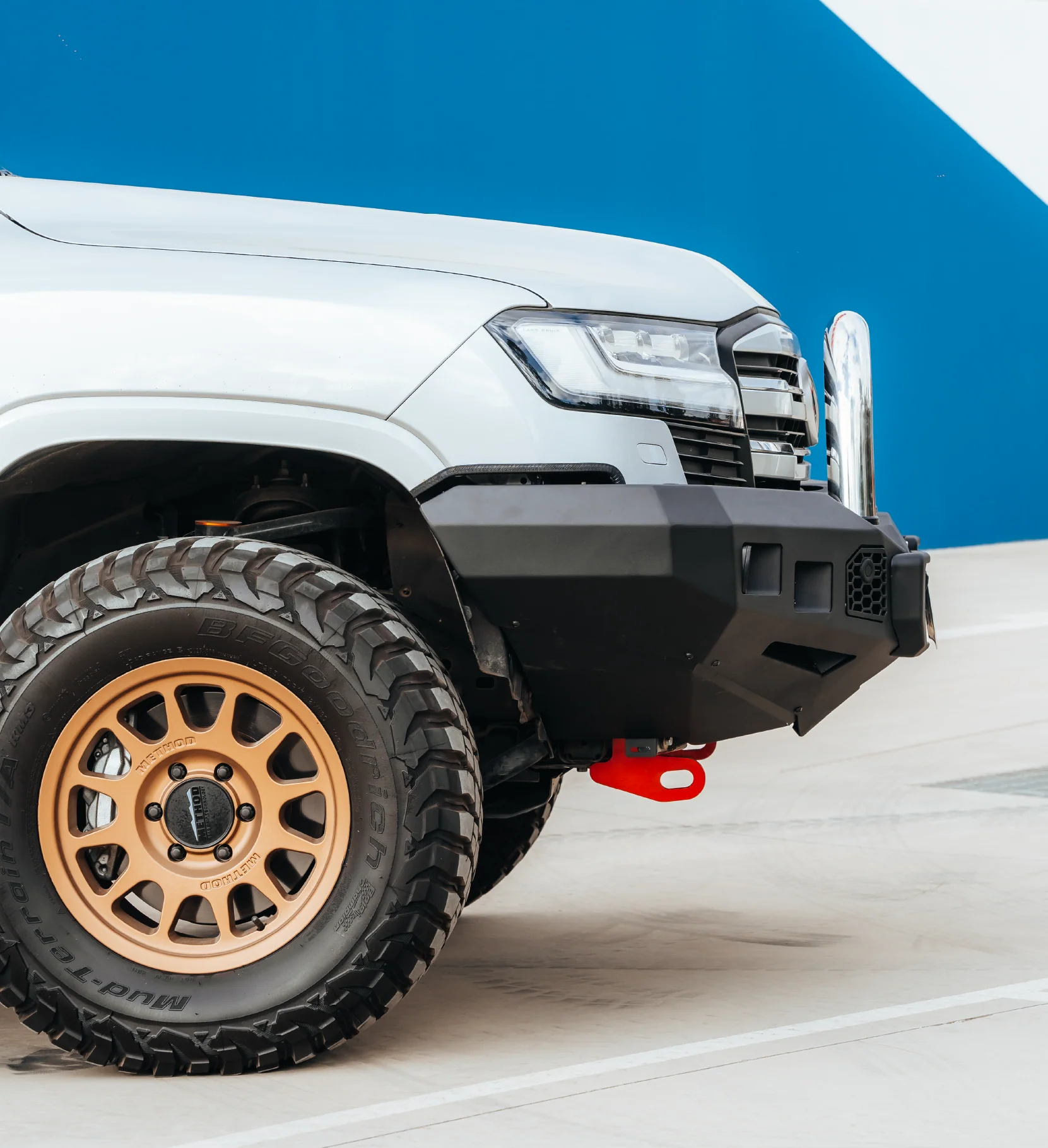 Land Cruiser 300 Series 2022-On - 078-01SQSSL Rocker Bull Bar Single Stainless Loop Package - SKU MCC-01023-7801SQSSL - Image 5
