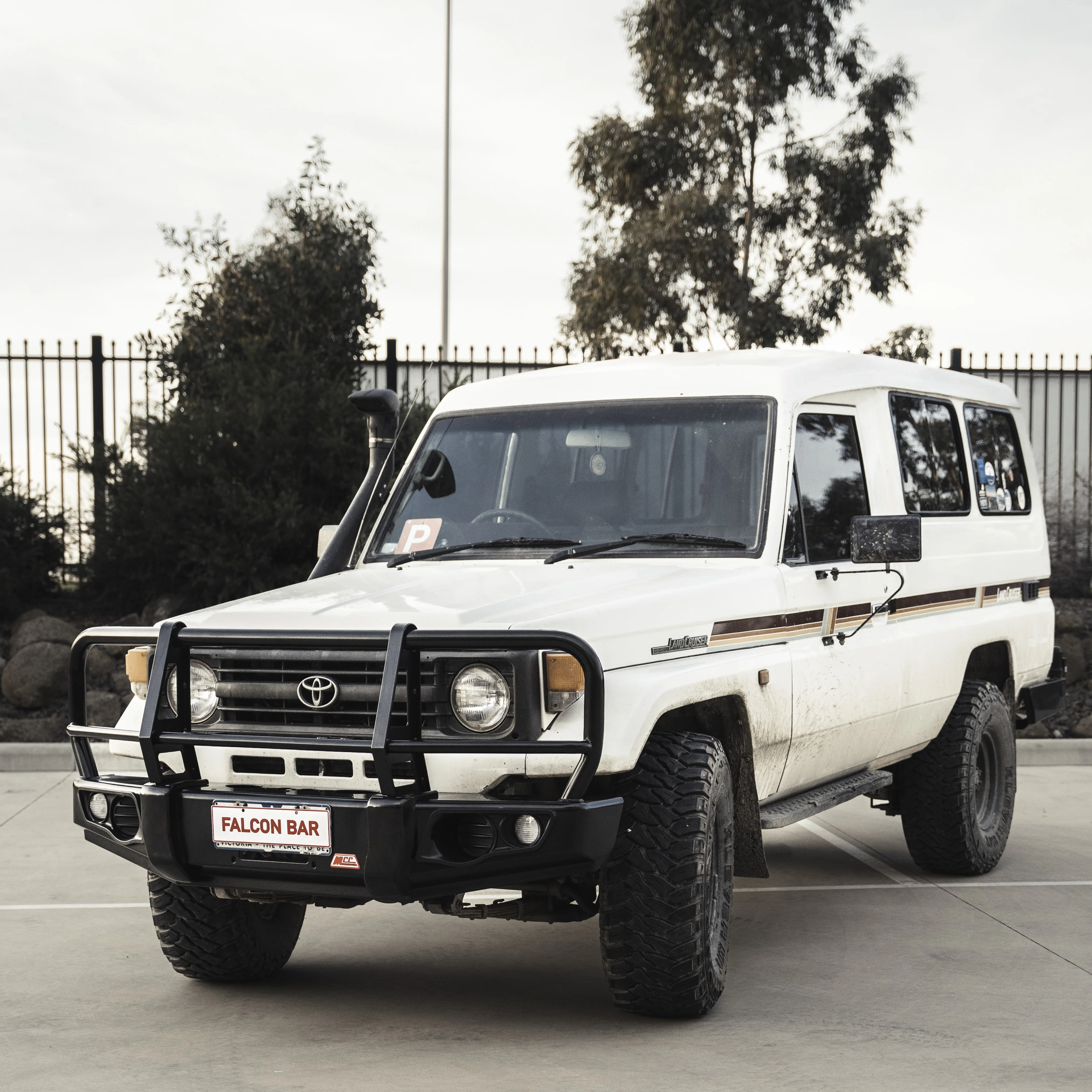 Land Cruiser 70 series 1984-2007 707-02 Falcon Bull Bar Black A-Frame Package (No Foglight) - SKU MCC-01003-702 - Image 4