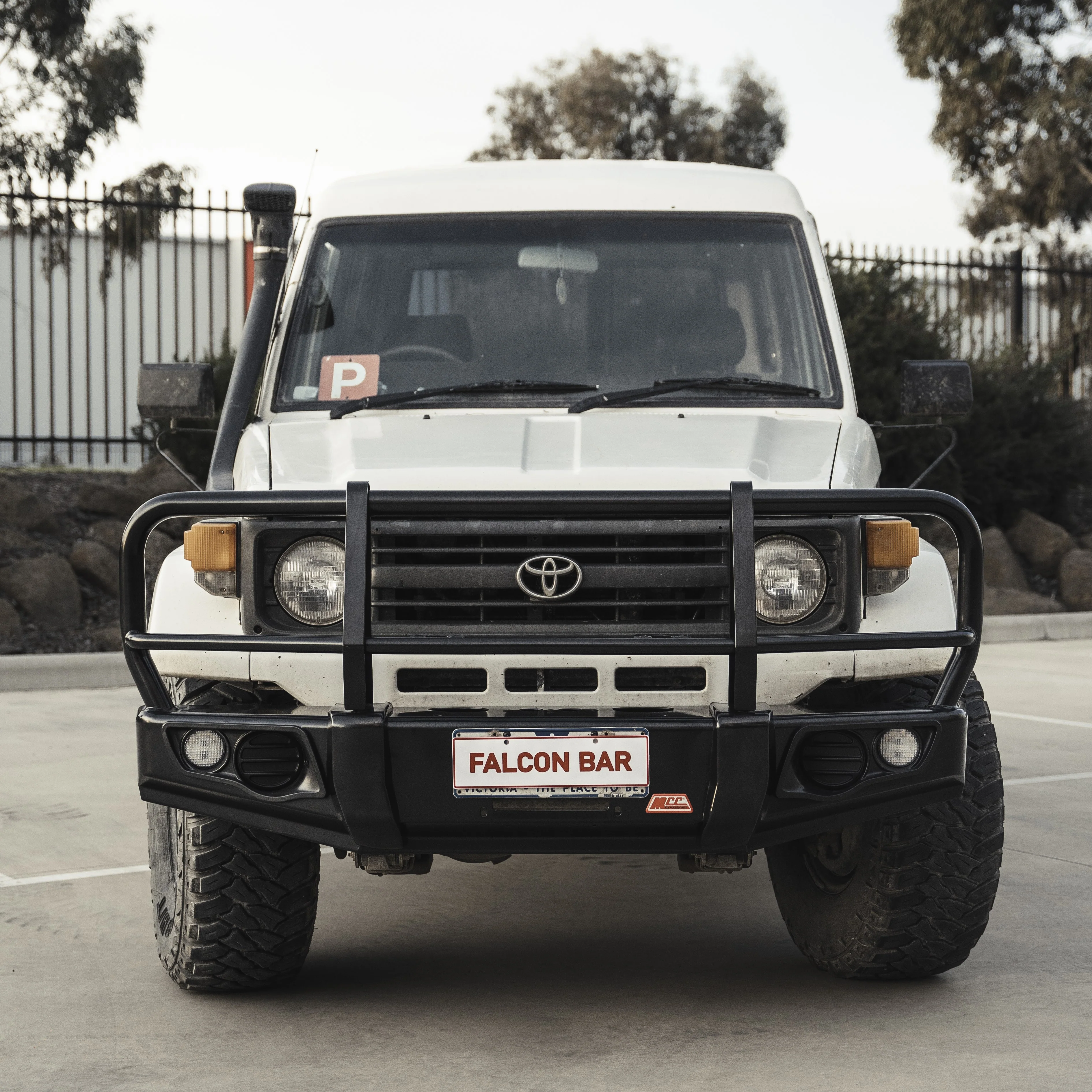 Land Cruiser 70 series 1984-2007 707-02 Falcon Bull Bar Black A-Frame Package (No Foglight) - SKU MCC-01003-702 - Image 3