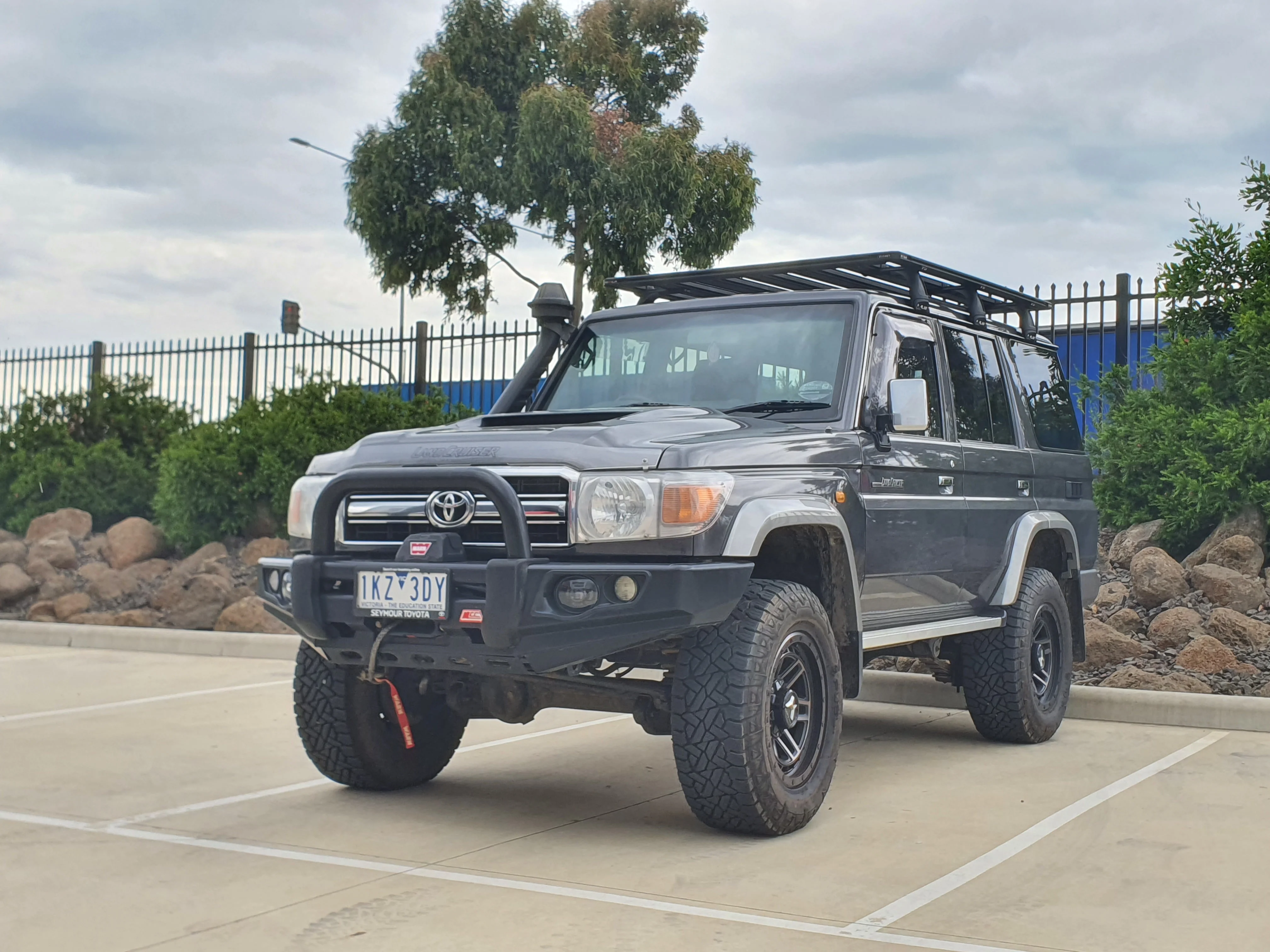Land Cruiser 70 series 2007-Current 707-01 Falcon Bull Bar Single Black Loop Package (No Foglight) - SKU MCC-01005-701SBL - Image 4