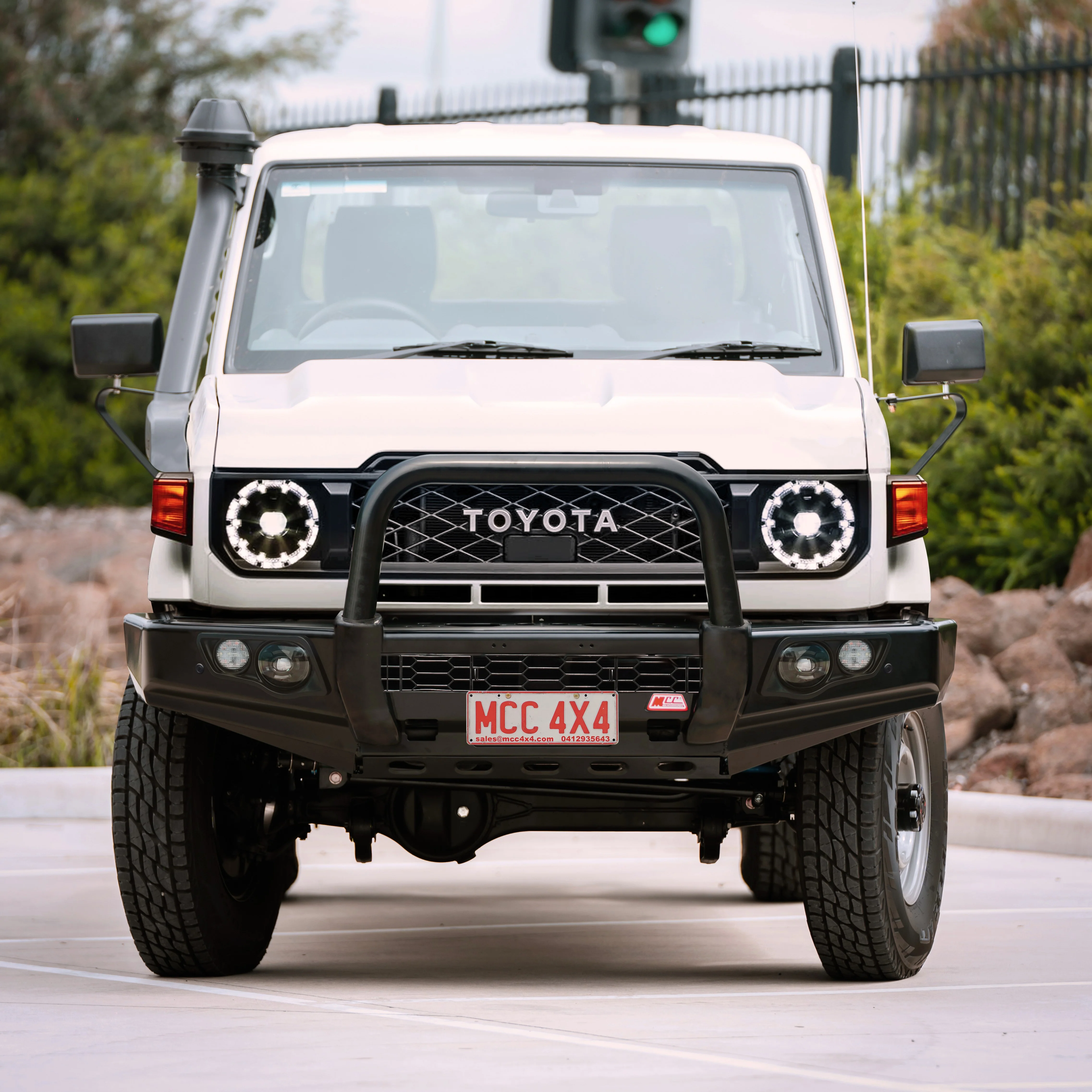 Land Cruiser 70 Series Single Cab 2024-On 707-01 Falcon Bull Bar Single Black Loop Package (LED Foglight) - Image 3