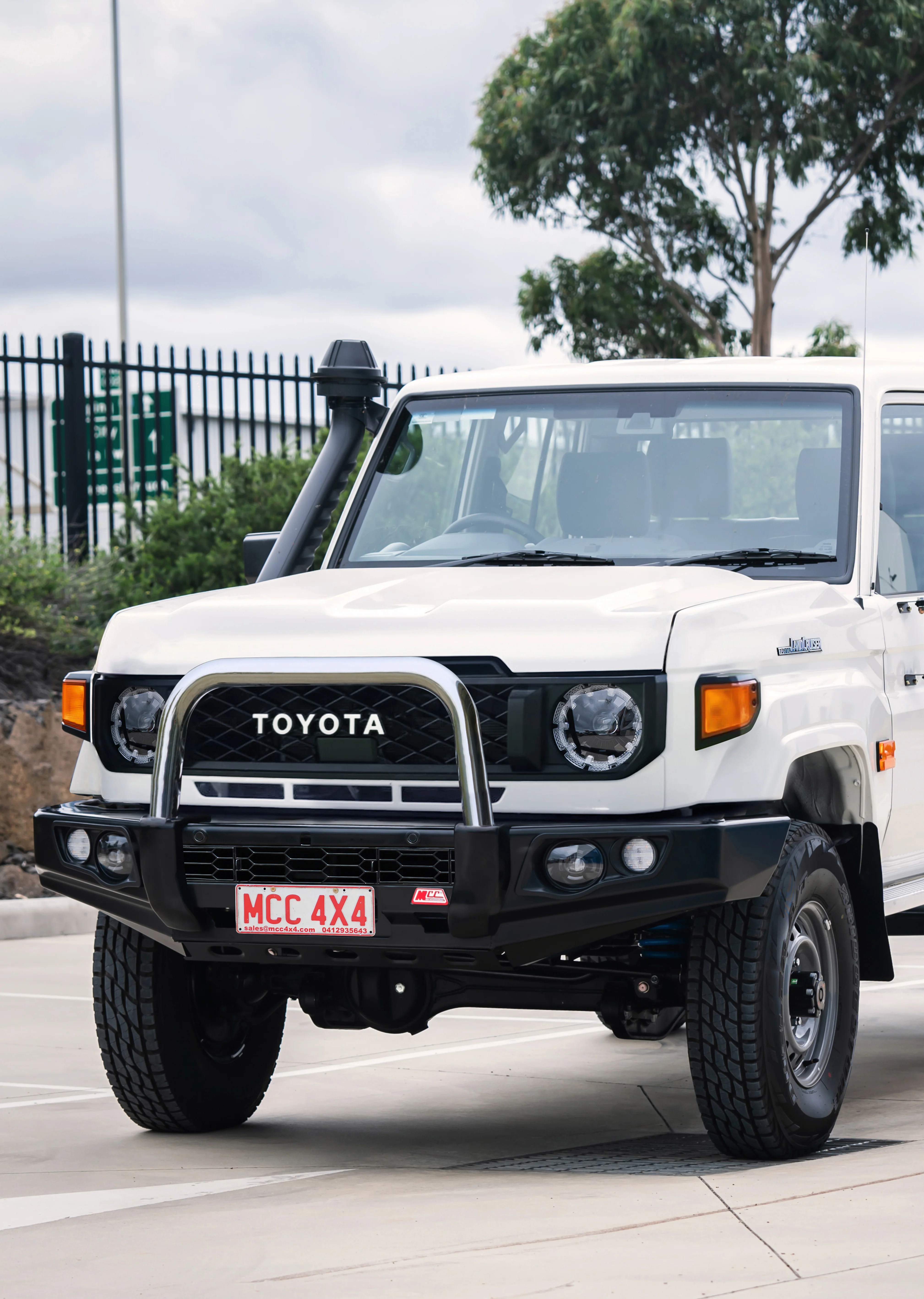 Land Cruiser 70 Series Single Cab 2024-On 707-01 Falcon Bull Bar Single Stainless Loop Package (LED Foglight) - Image 5