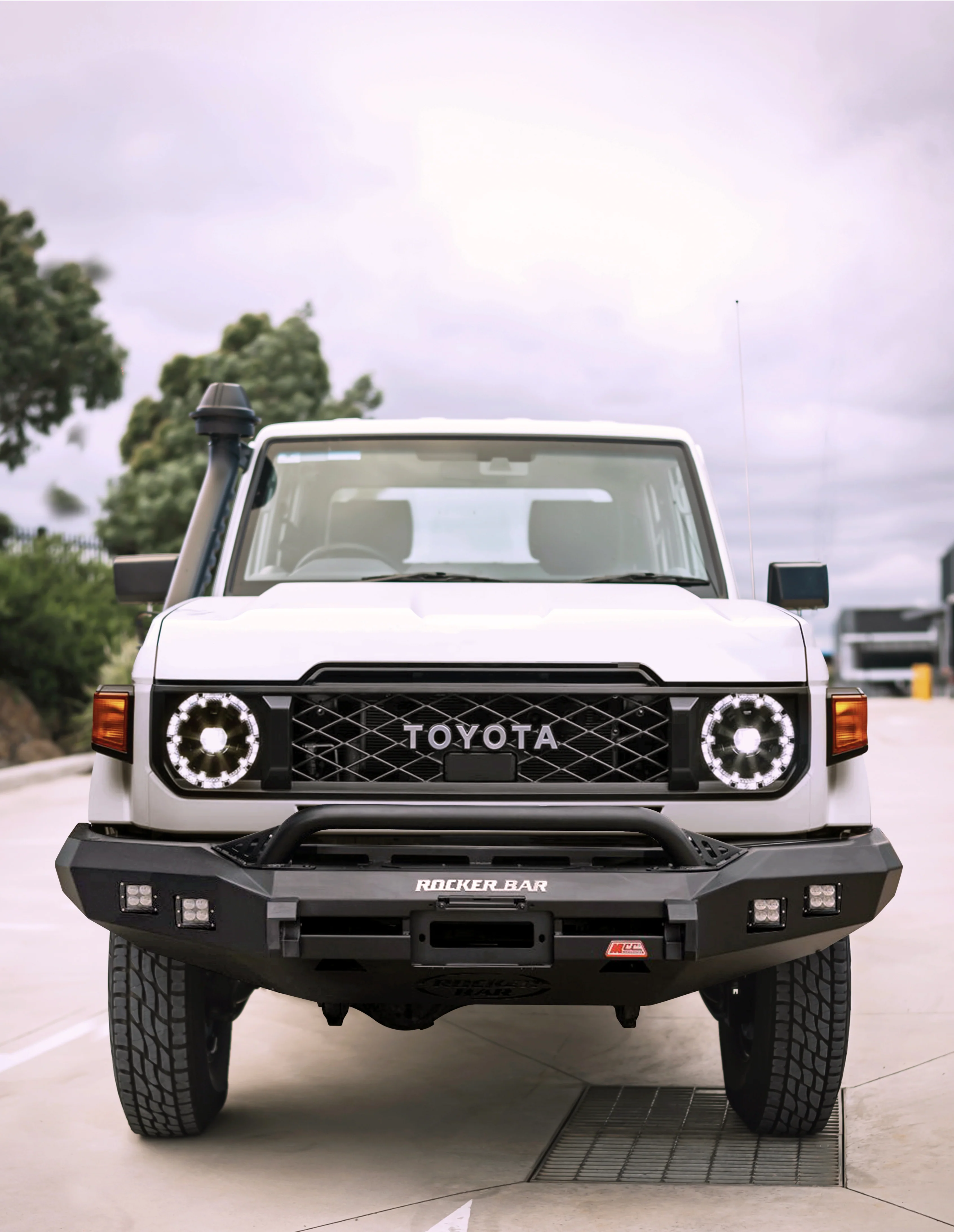 Land Cruiser 79 Series Single Cab 2024-On - 078-01SQL Rocker Bull Bar Single Low Loop Package - SKU MCC-01024-7801SQLSC - Image 3