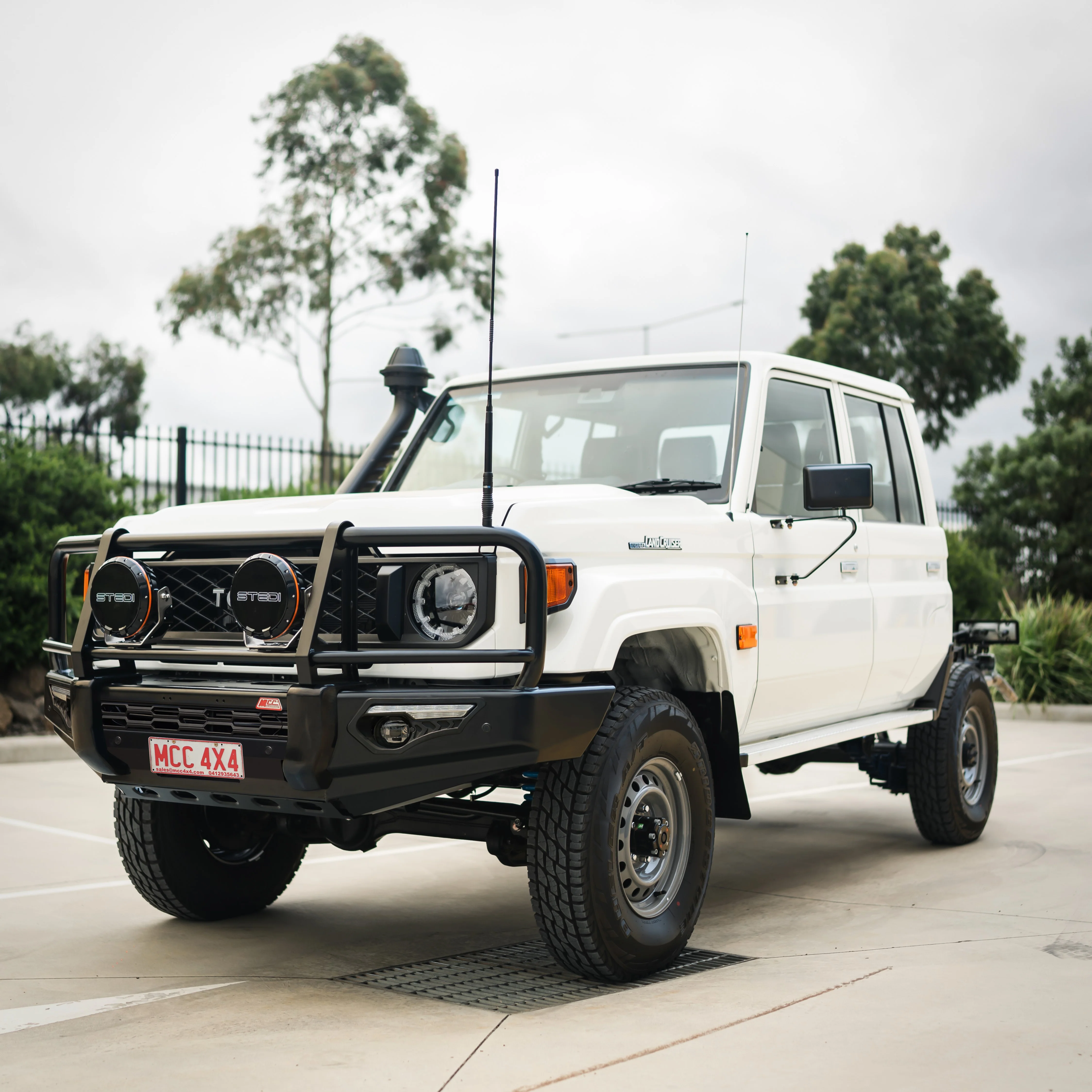 Land Cruiser 79 Series Single Cab 2024-On 808-02 Phoenix Bull Bar Black A Frame Package - SKU MCC-01024-802SC - Image 5