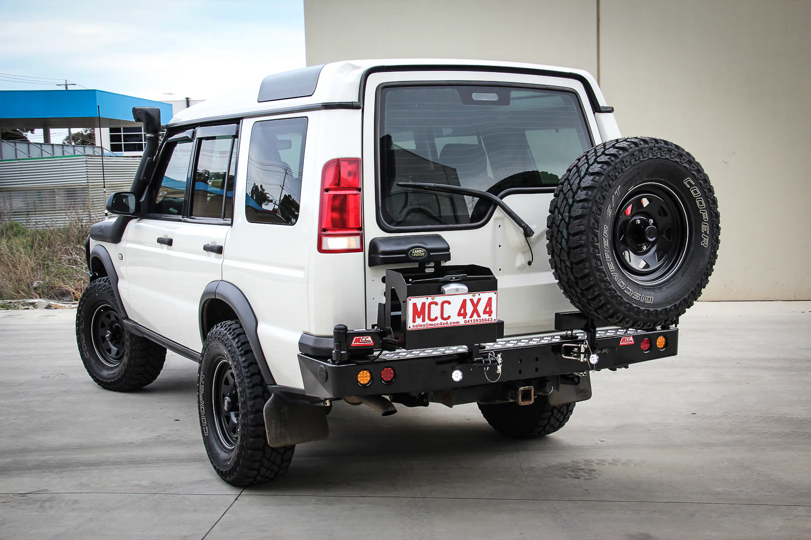 Discovery 1 1989-1998 022-02 Rear Wheel Carrier Single Jerry Can Holder Package - SKU MCC-09001-202PK2 - Image 3