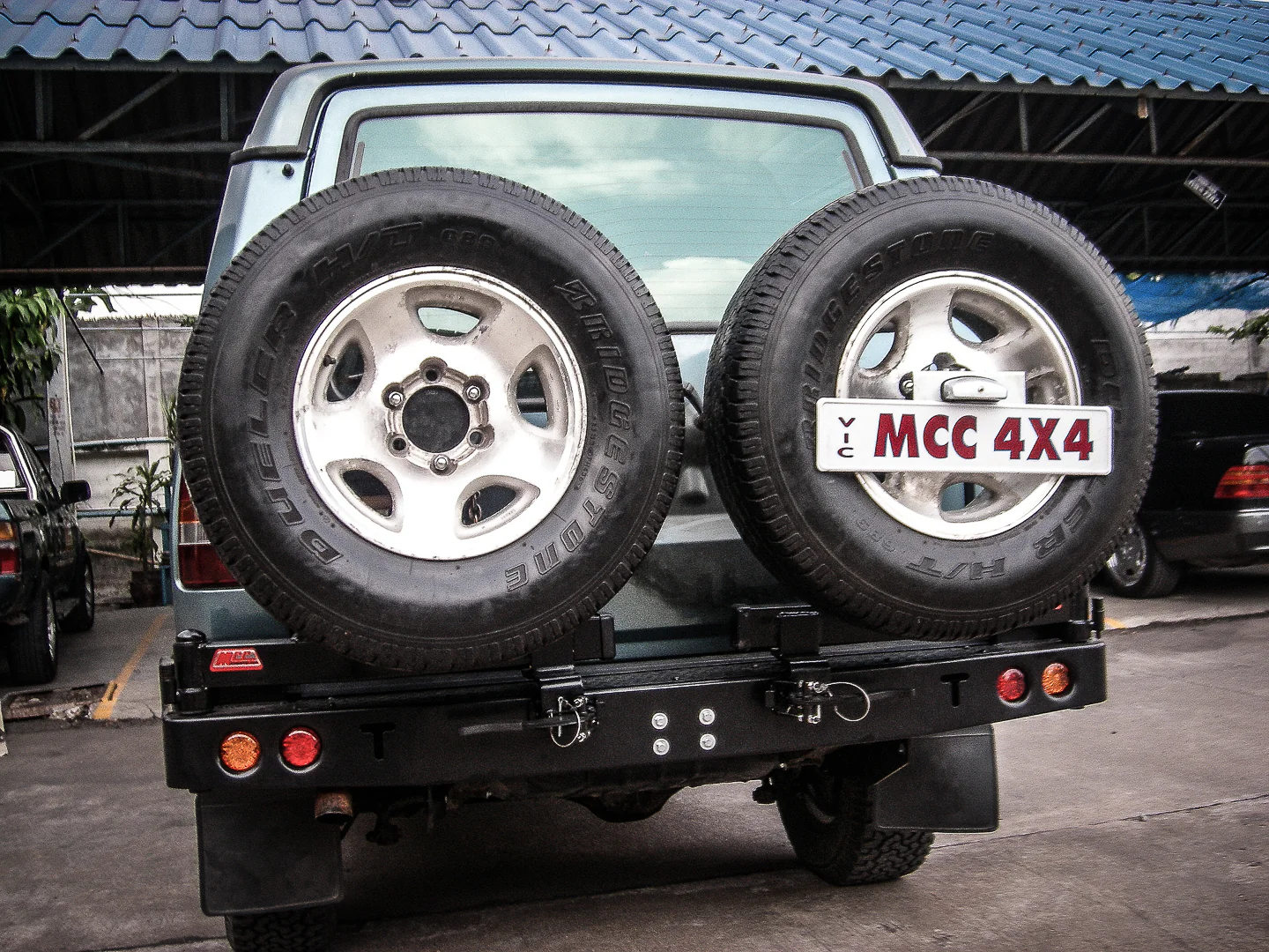 Discovery 1 1989-1998 022-02 Rear Wheel Carrier Dual Wheels Carrier Package - SKU MCC-09001-202PK1 - Image 3