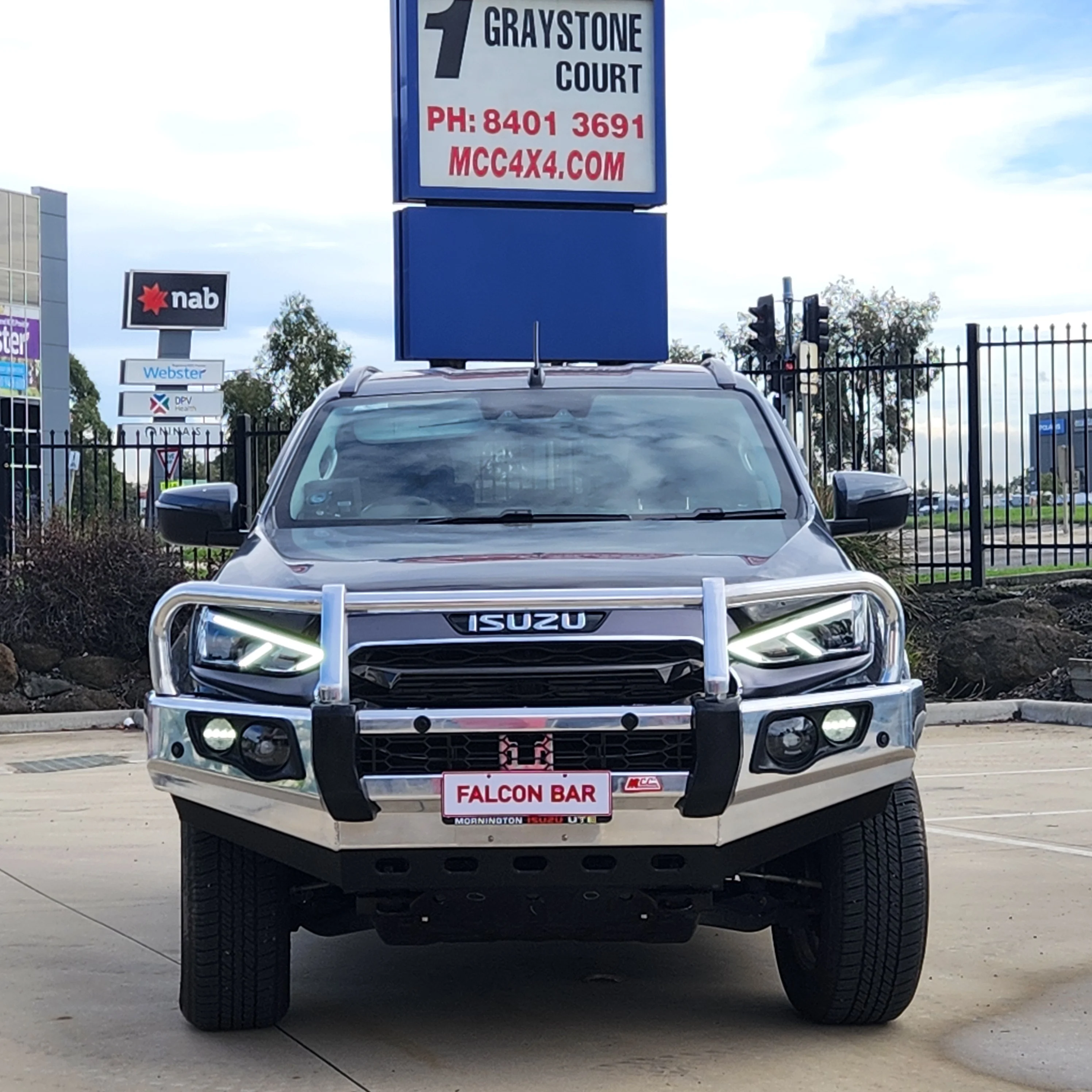 MUX Gen 3 2020-2025 707-02A Alloy Falcon Bull Bar Black A-Frame Package (LED Foglight) - SKU MCC-08008-702AW - Image 3