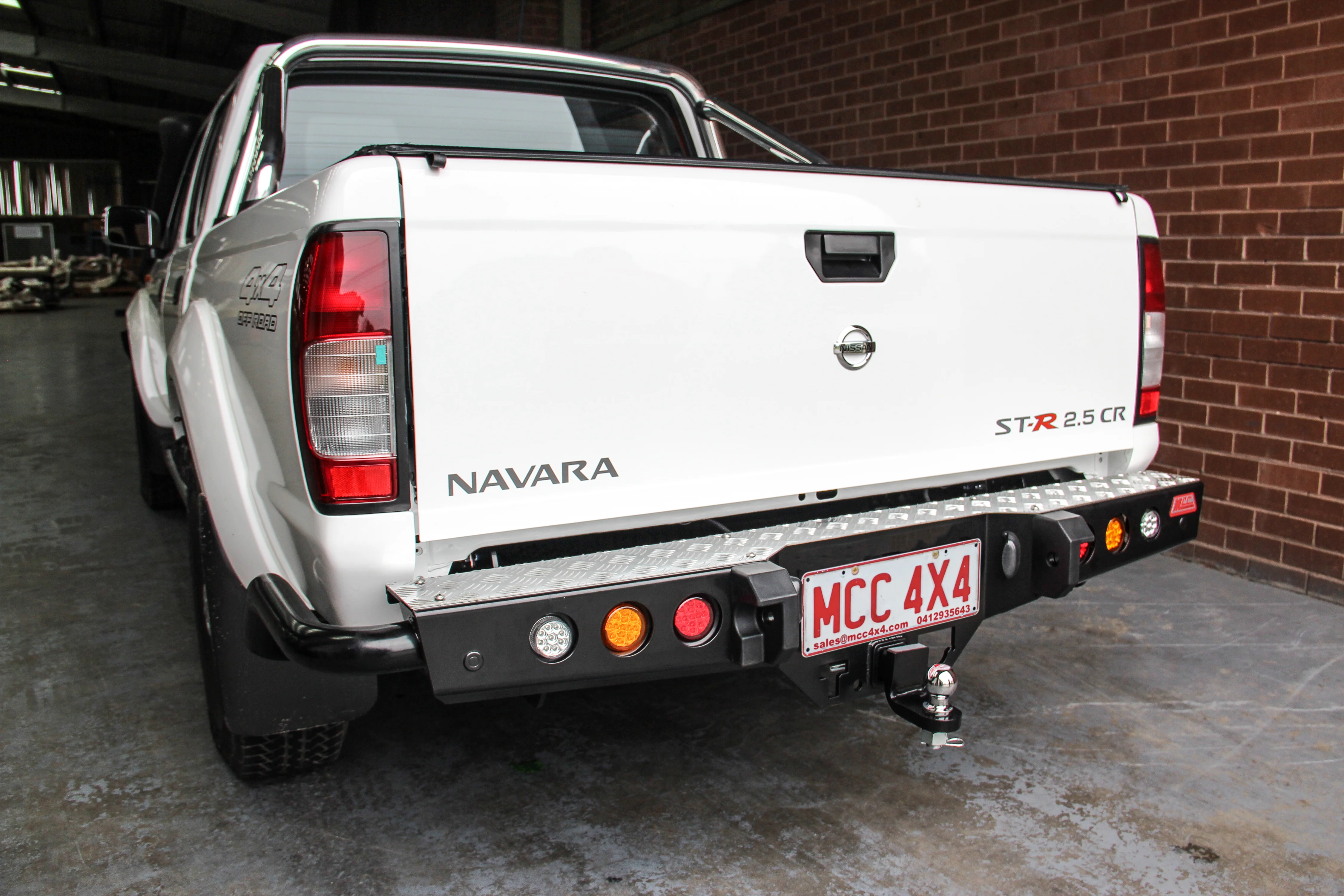 Navara D22 1997-2015 022-03 Jack Rear Bar with Light kit and Chrome Step Plate Package - SKU MCC-03008-203SPL - Image 3