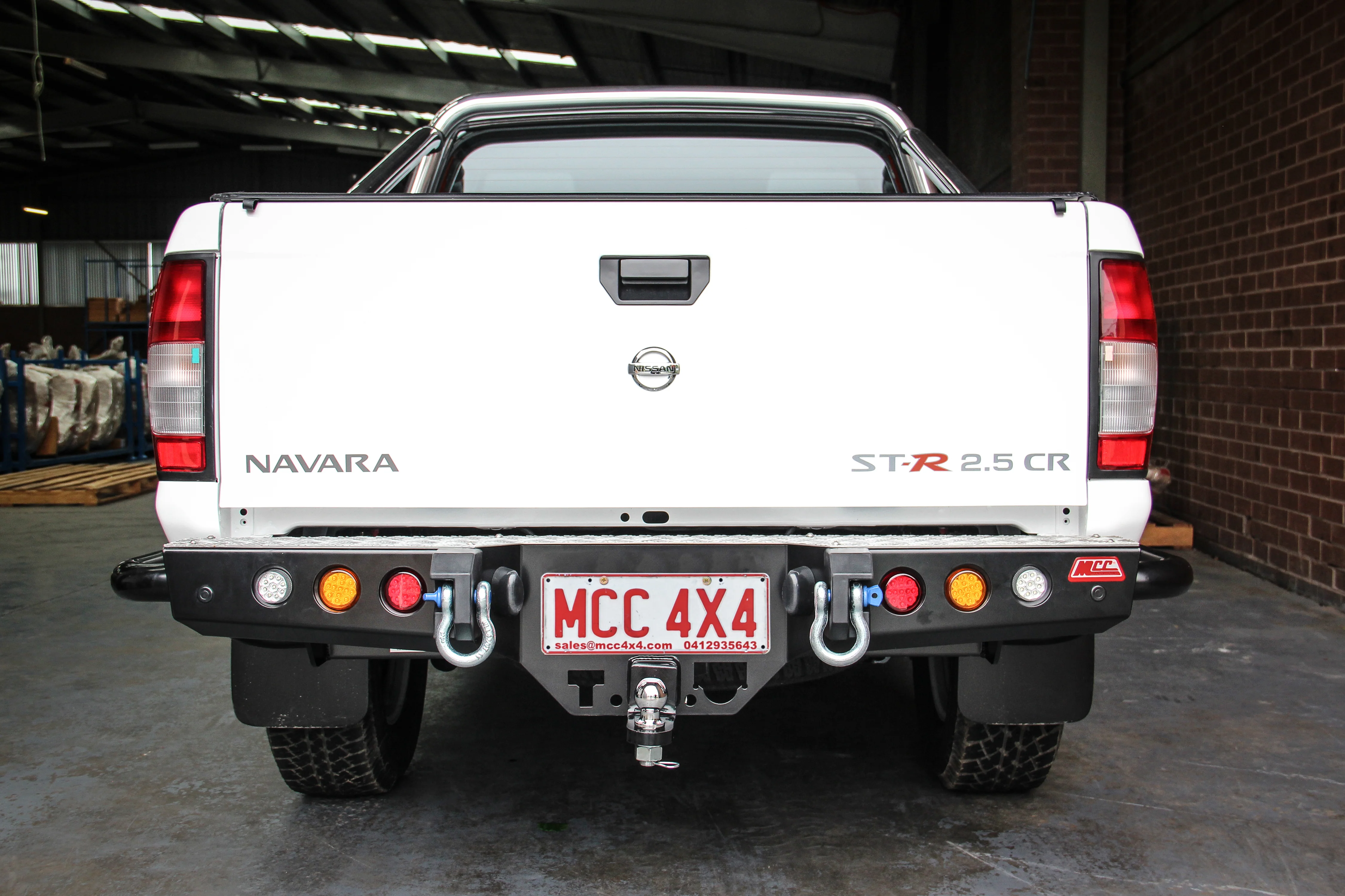 Navara D22 1997-2015 022-03 Jack Rear Bar with Light kit and Chrome Step Plate Package - SKU MCC-03008-203SPL - Image 4