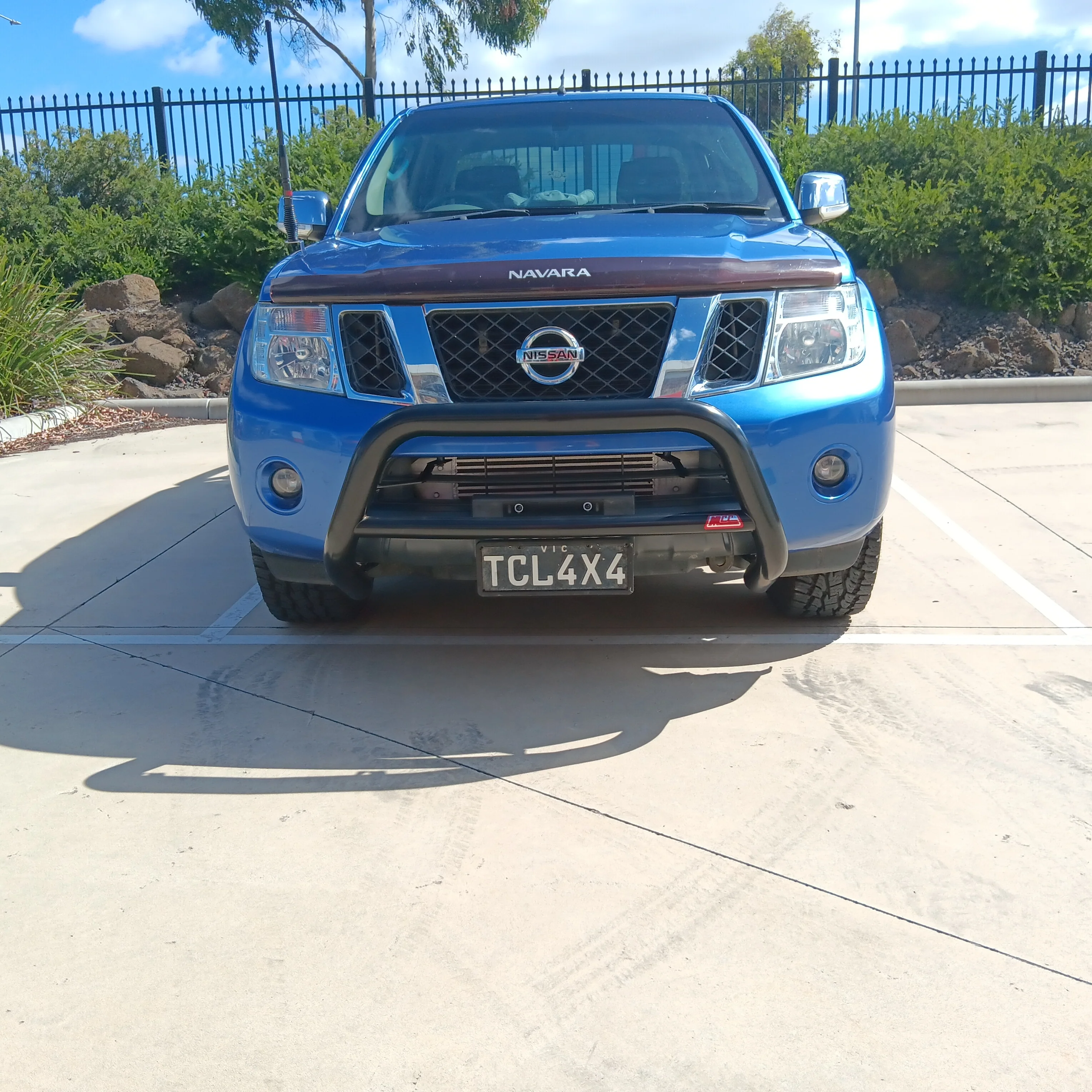 Navara D40 2011-2015 009 Low Nudge Bar Package (non sensors compatible) - SKU MCC-03007-009L - Image 2