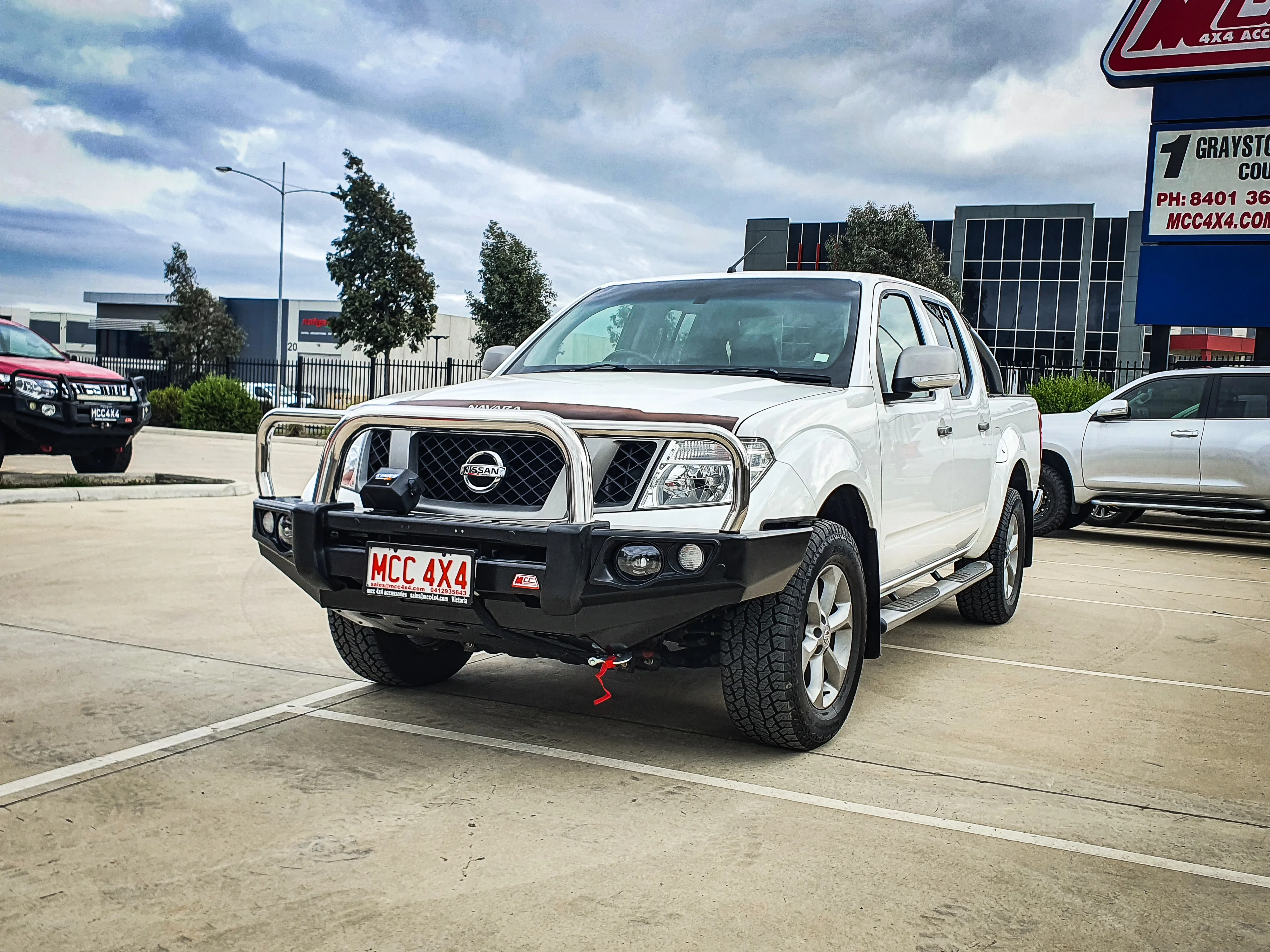 Navara D40 2011-2015 707-01 Falcon Bull Bar Triple Stainless Loops Package (No Foglight) - SKU MCC-03007-701UP - Image 4