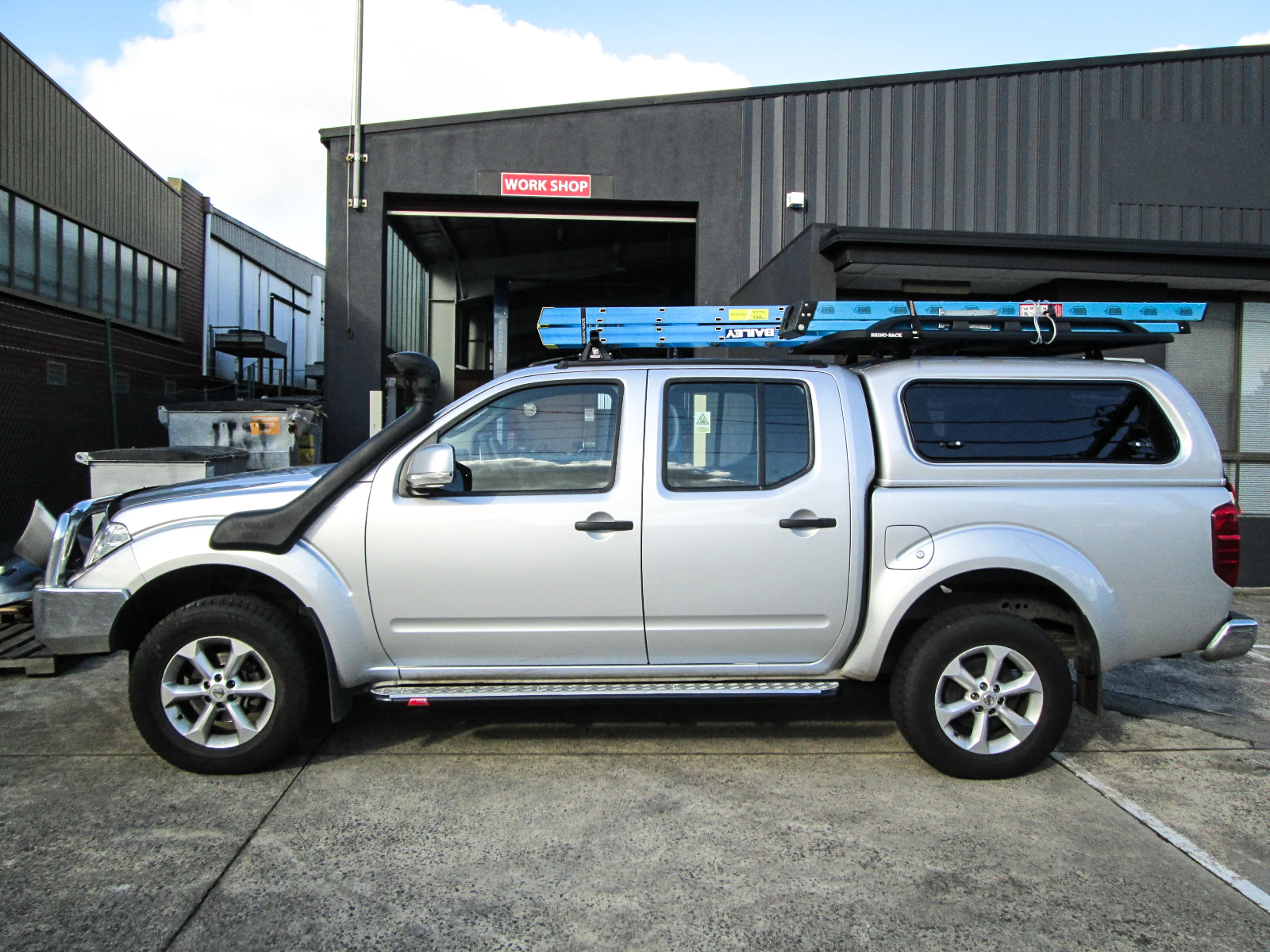 Navara D40 309SBK Side Step Package (Sand Black) - SKU MCC-03006-309SBS - Image 3