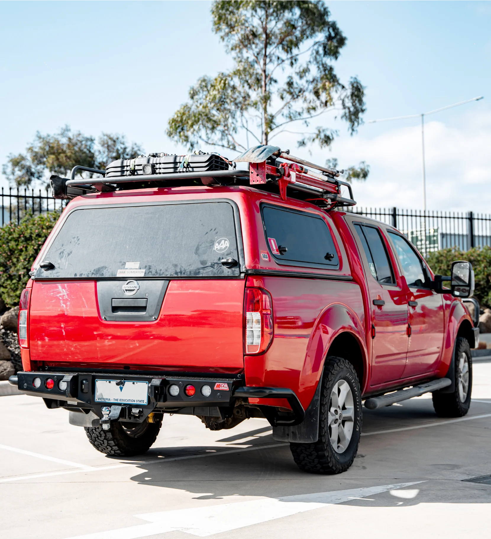 Navara D40 2005-2015 022-03 Jack Rear Bar with Light kit and Black Step Plate Package - SKU MCC-03006-203SPBL - Image 2