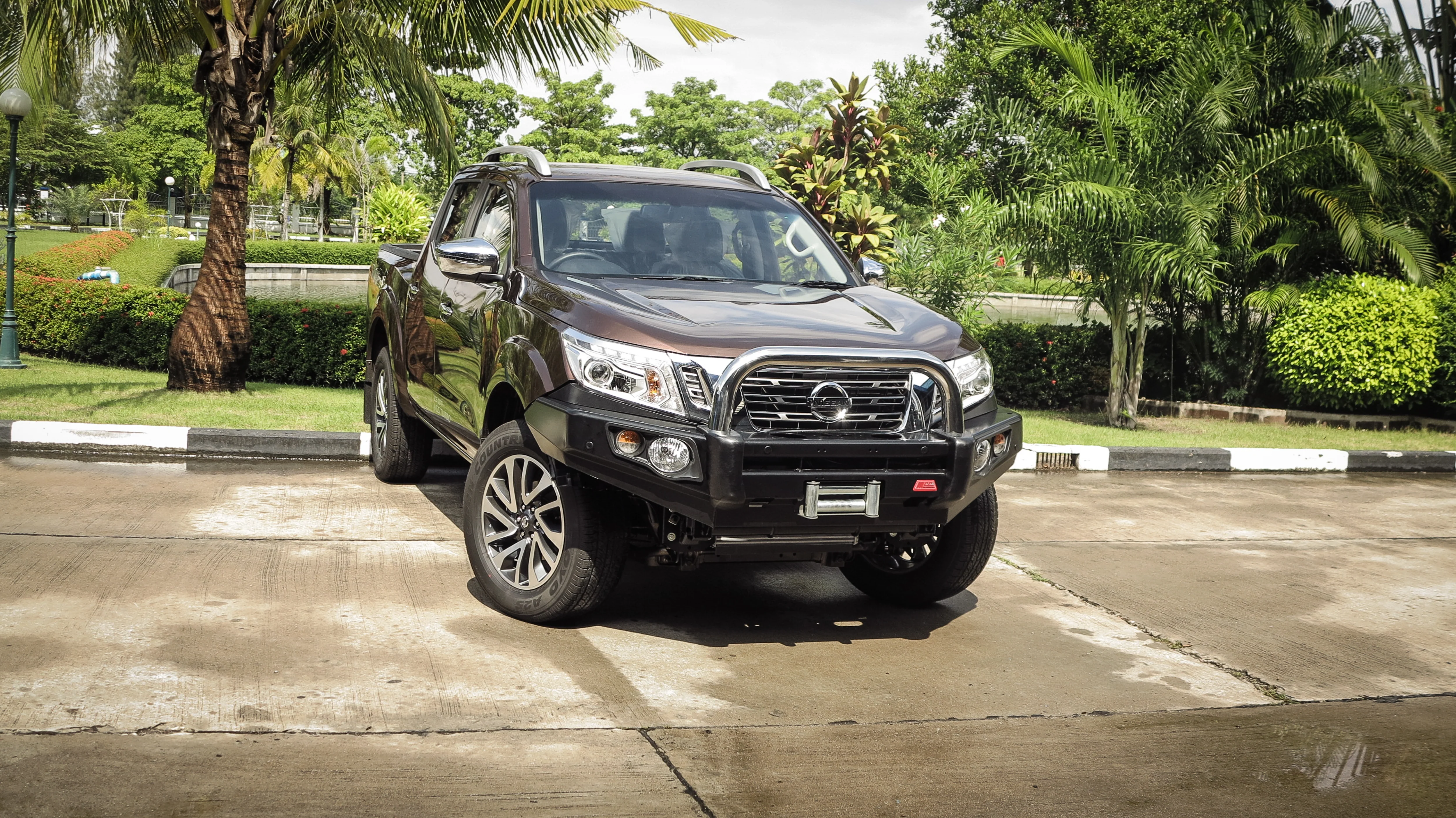 Navara NP300 2015-2020 707-01 Falcon Bull Bar Single Stainless Loop Package (LED Foglight) - SKU MCC-03013-701SSLFOG - Image 2