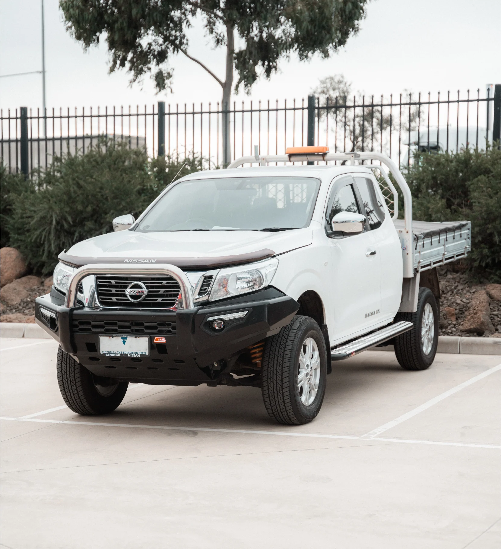 Navara NP300 2015-Present 309BS Side Step Package (Chrome Step Plate) - SKU MCC-03013-309BS - Image 3