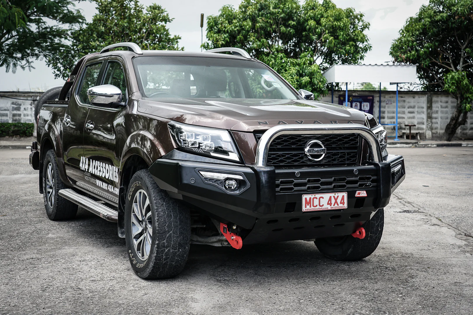Navara Np300 2021-Present - 808-01 Phoenix Bull Bar Single Stainless Loop Package IEB Compatible (Intelligent Emergency Braking) - SKU MCC-03014-801SSL - Image 2