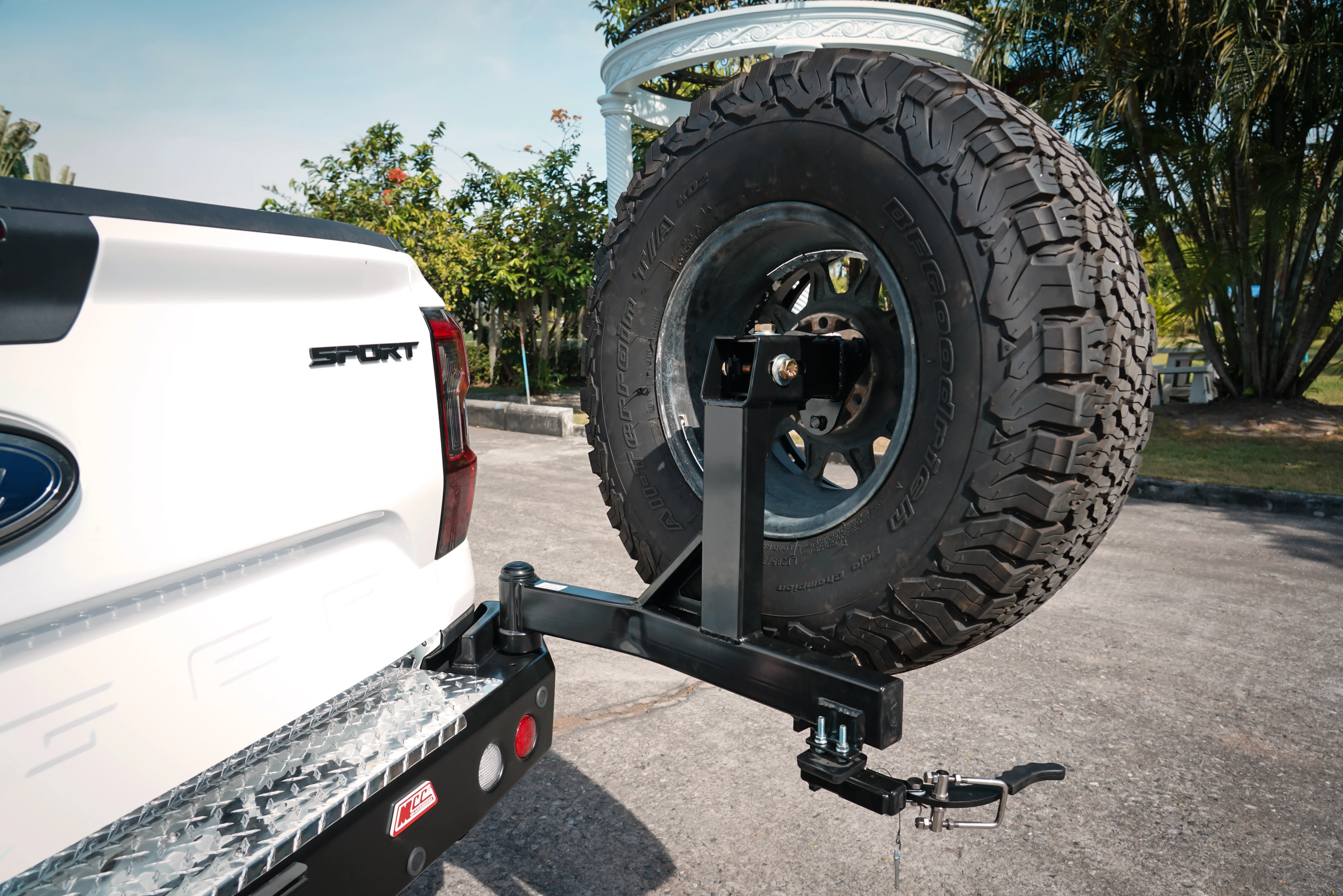 New Ranger 2022-On - 022-02 Rear Wheel Carrier Single Jerry Can Holder Package - SKU MCC-05010-202PK2 - Image 6