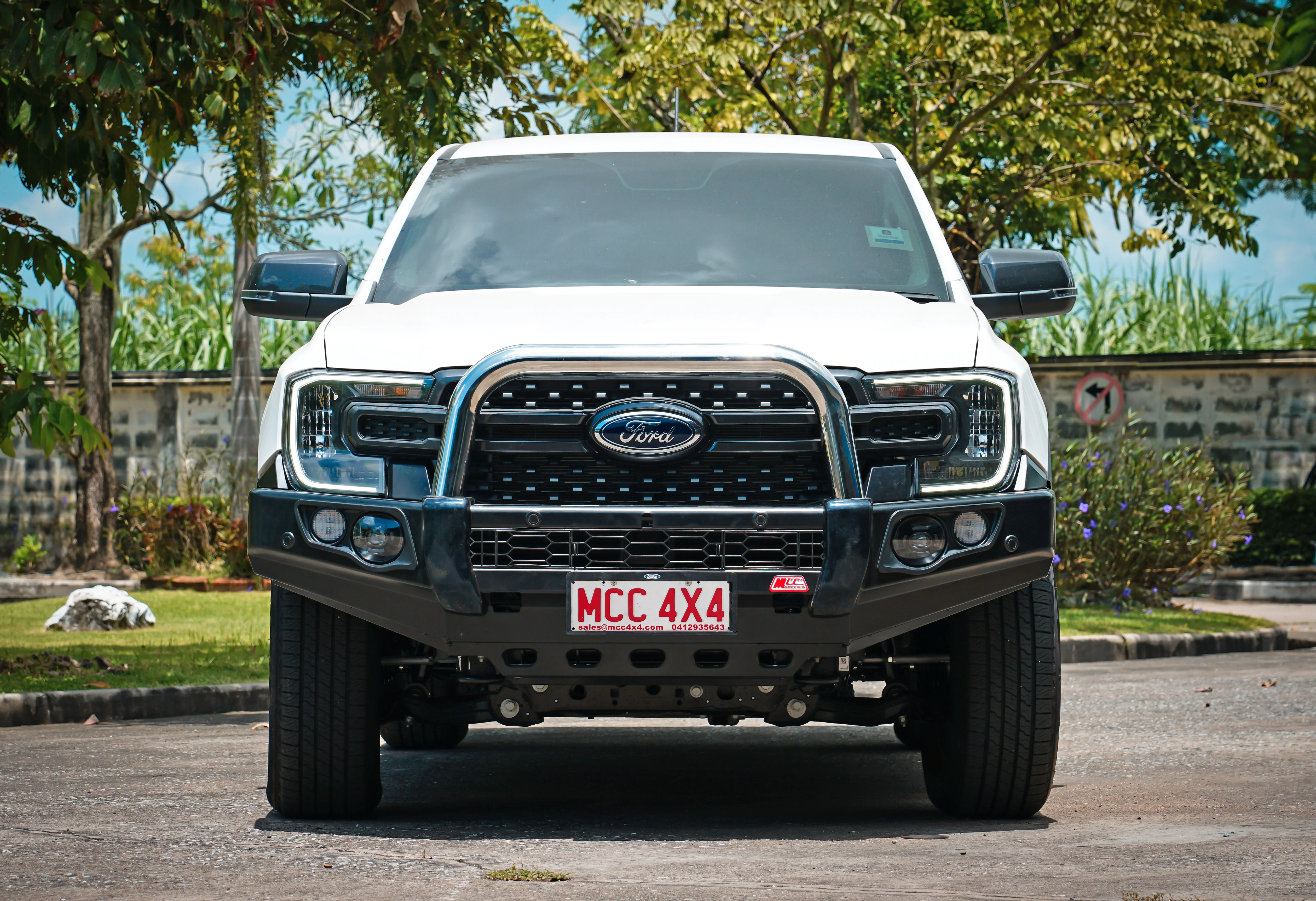 Next-Gen Ranger/Everest 2022-On - 707-01 Falcon Bull Bar Single Stainless Loop Package (LED Foglight) - SKU MCC-05010-701SSLFOG - Image 5