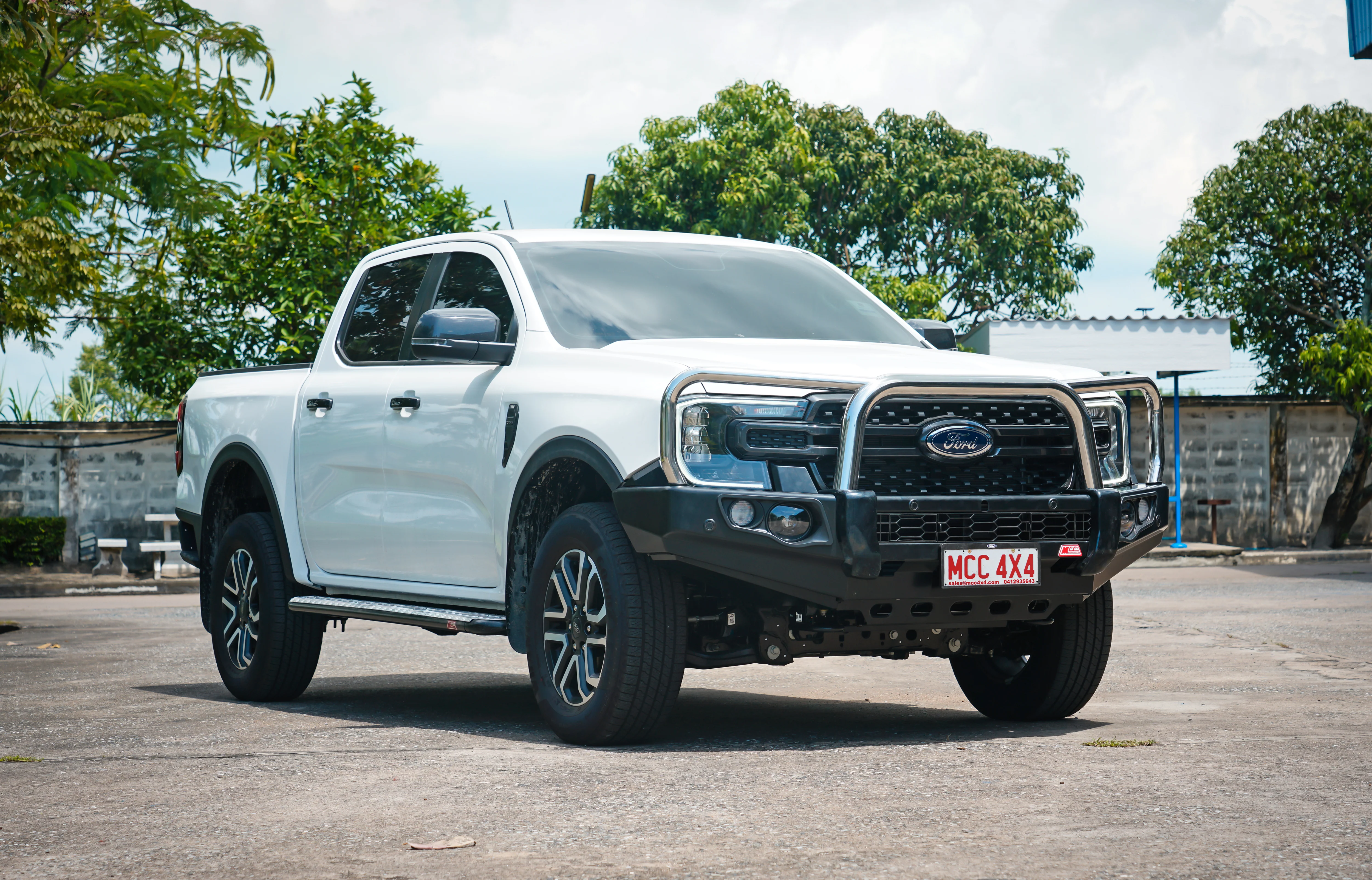 Next-Gen Ranger/Everest 2022-On - 707-01 Falcon Bull Bar Triple Stainless Loops Package (No Foglight) - SKU MCC-05010-701UP - Image 2