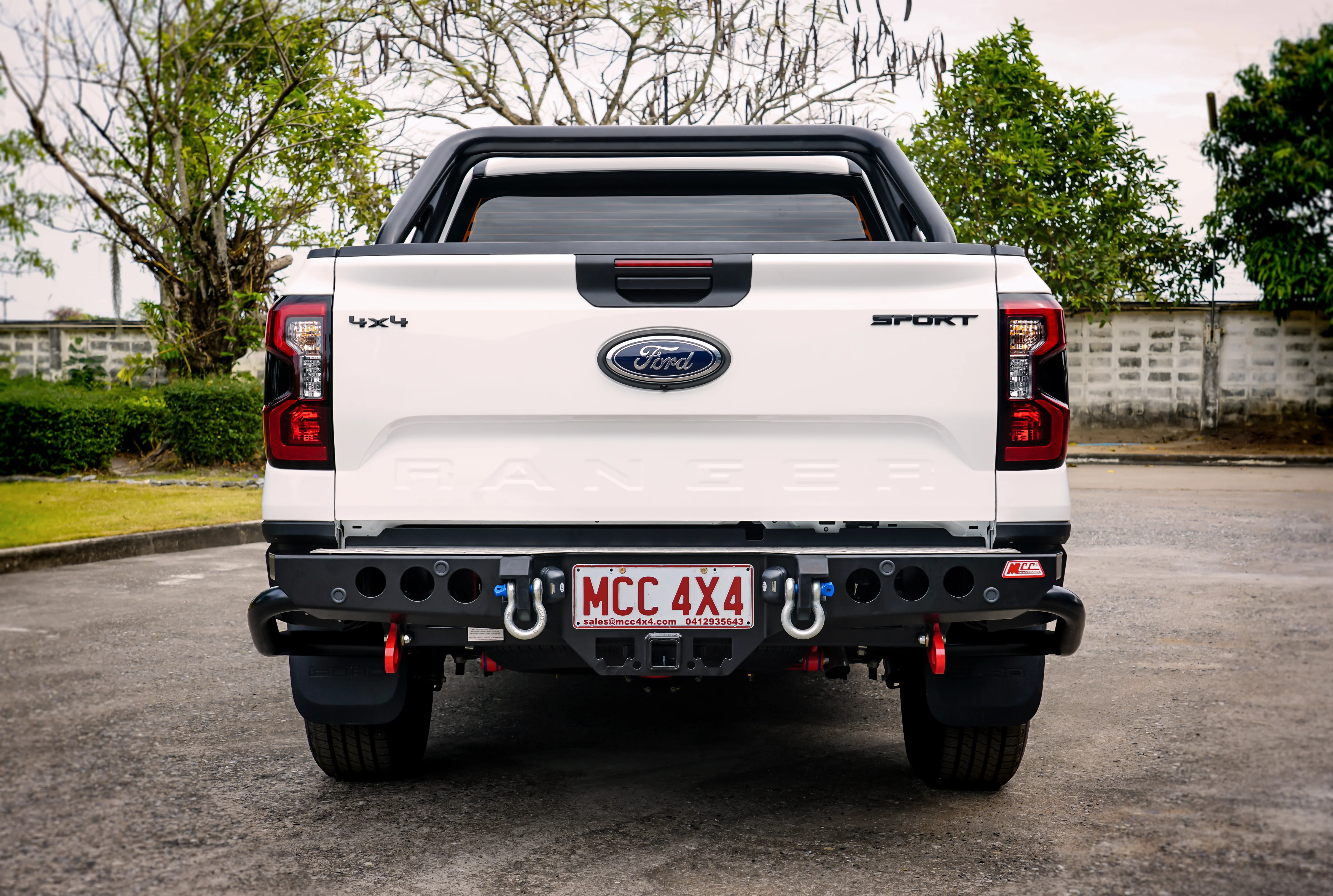 Next-Gen Ranger Raptor 2022-On - 022-03 Jack Rear Bar with Chrome Step Plate Package - SKU MCC-05011-203SP - Image 3