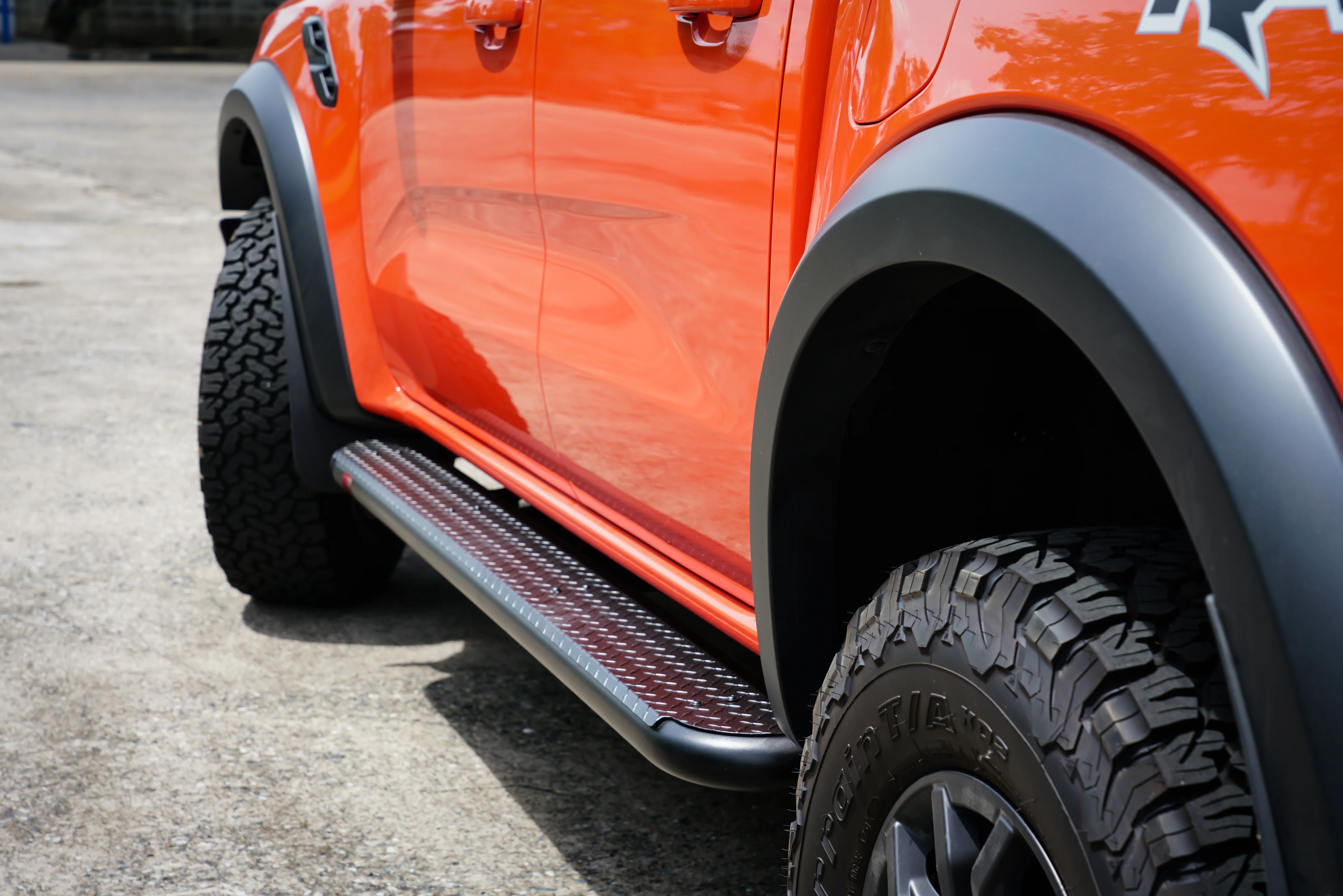 Next-Gen Ranger Raptor 2022-On - 309BS Side Step Package (All Sand Black) - MCC-05011-309SBS - Image 3