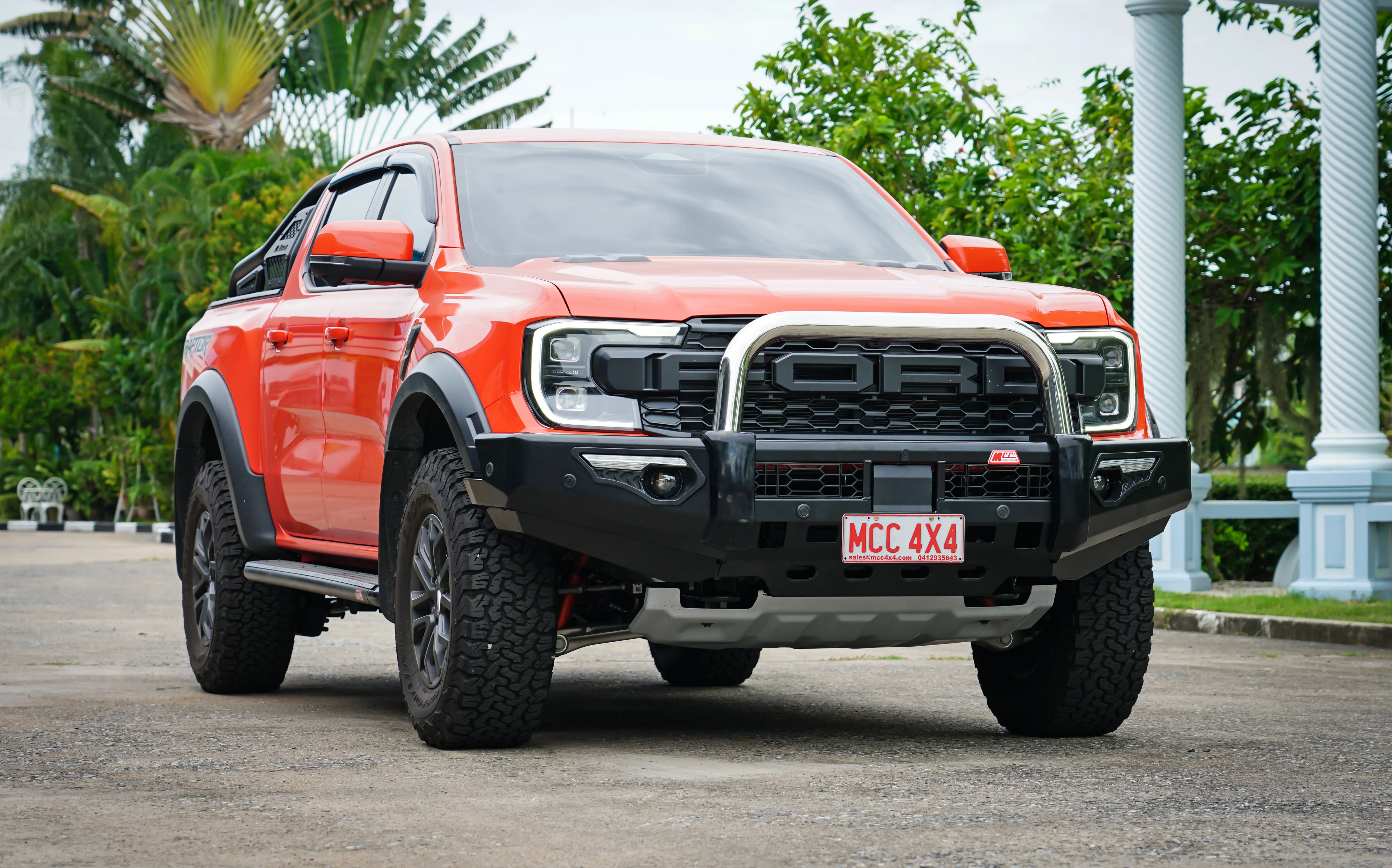 Next-Gen Ranger Raptor 2022-On - 808-01 Phoenix Bull Bar Single Stainless Loop Package - SKU MCC-05011-801SSL - Image 4