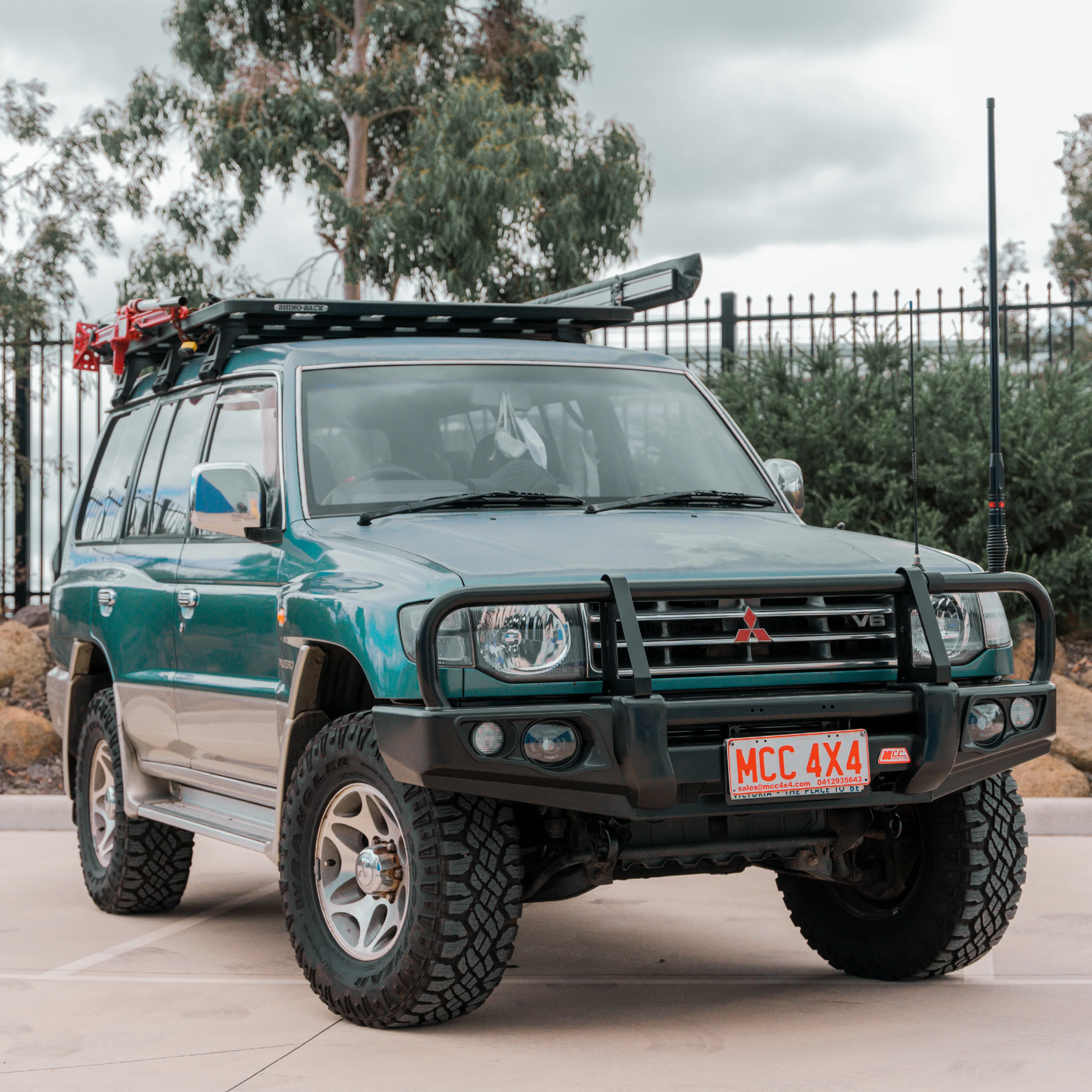 Pajero NH NL 1991-1999 707-02 Falcon Bull Bar Black A-Frame Package (No Foglight) - SKU MCC-02007-702 - Image 2