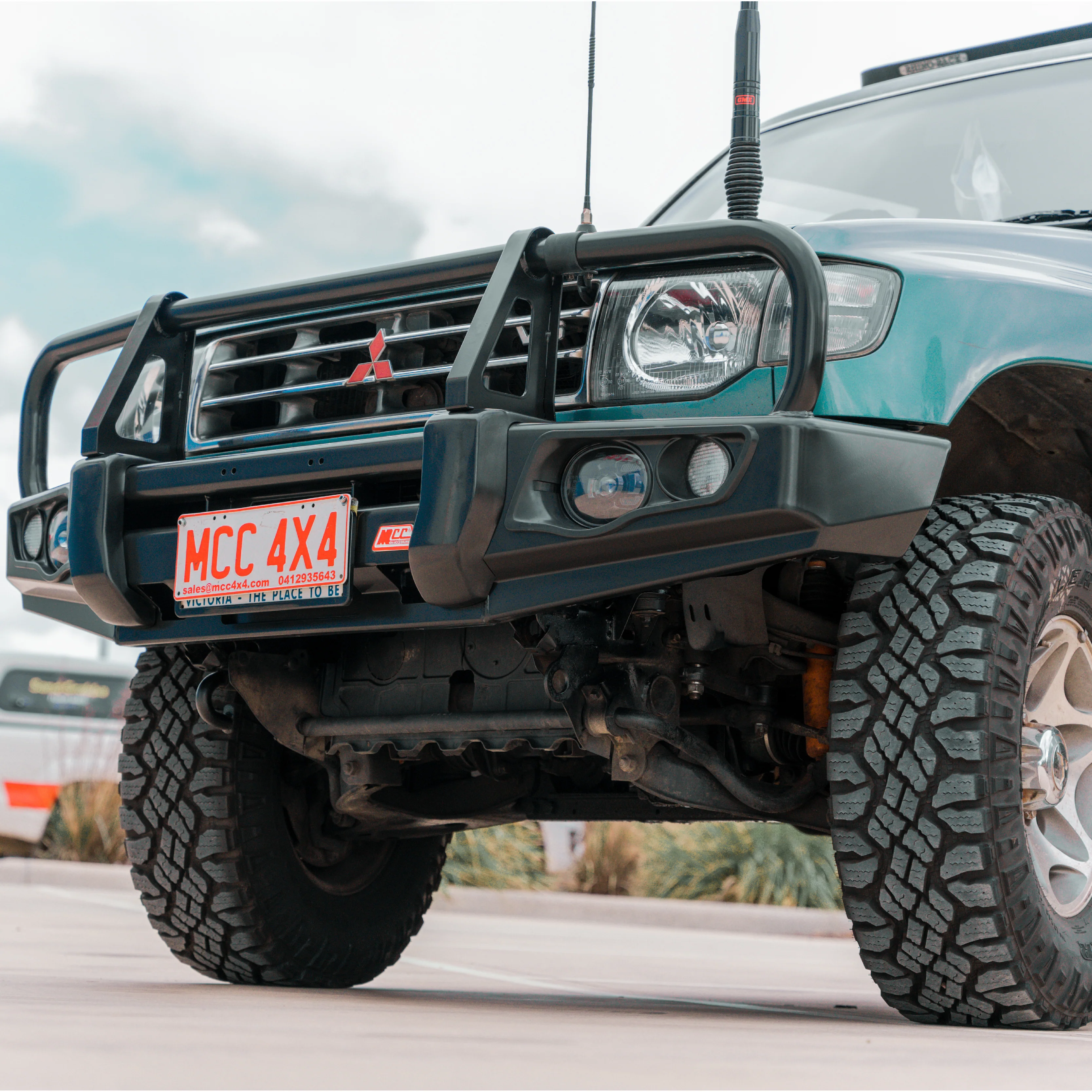 Pajero NH NL 1991-1999 707-02 Falcon Bull Bar Black A-Frame Package (LED Foglight) - SKU MCC-02007-702FOG - Image 5