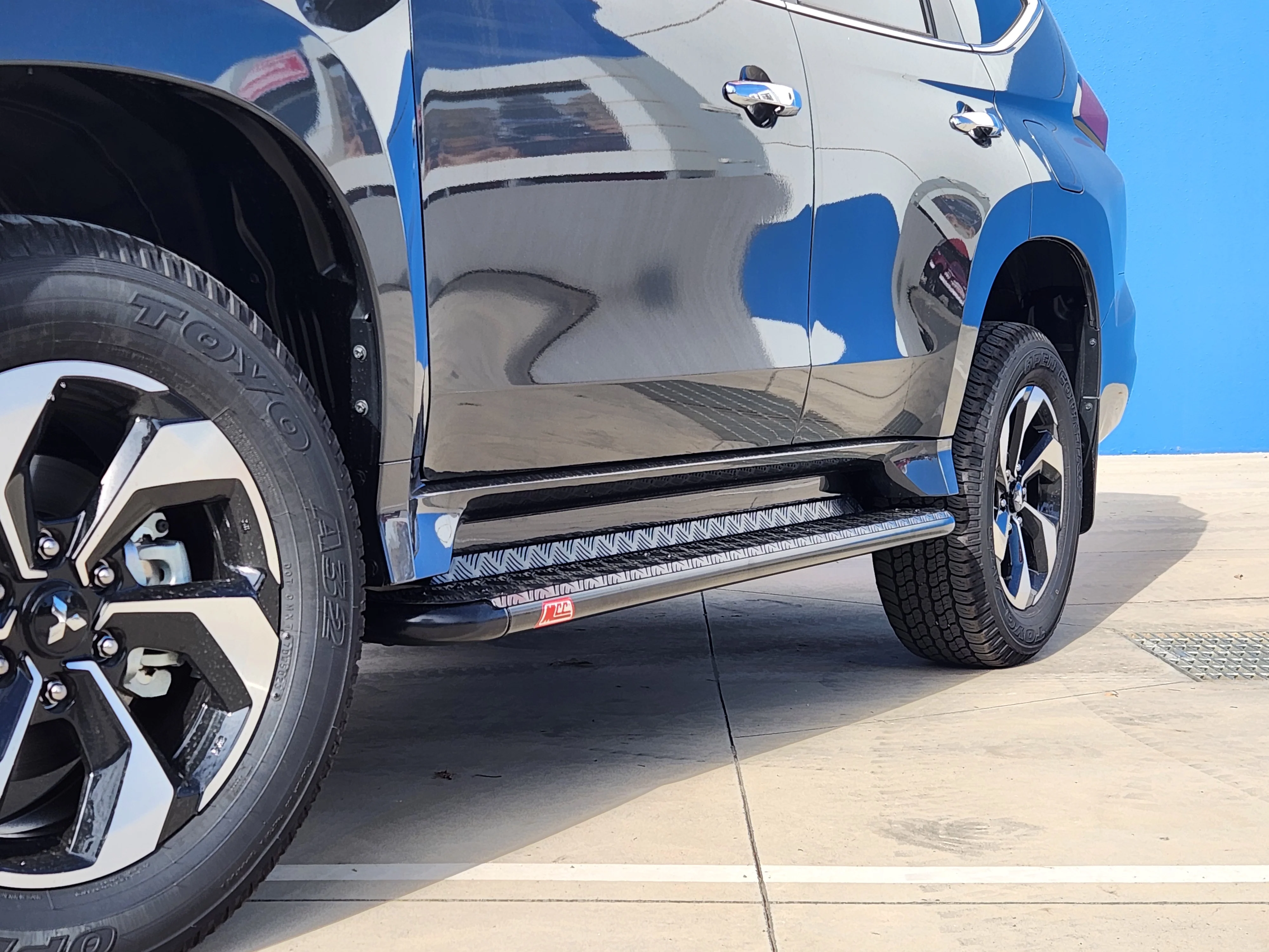 Pajero Sport QE QF QG 2015-2024 309BSBK All Black Side Step Package - SKU MCC-02010-309BSBK - Image 3