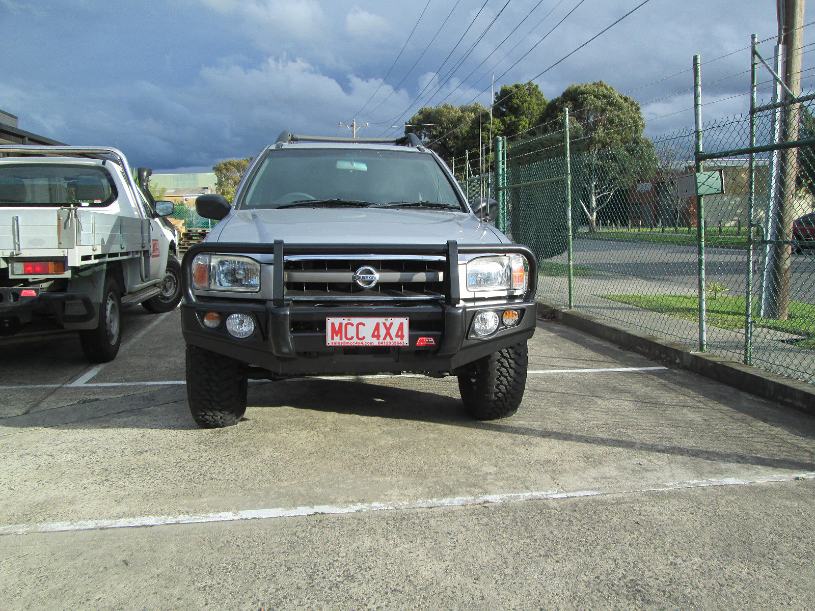 Pathfinder R50 1996-2004 707-02 Falcon Bull Bar Black A-Frame Package (LED Foglight) - SKU MCC-03009-702FOG - Image 5