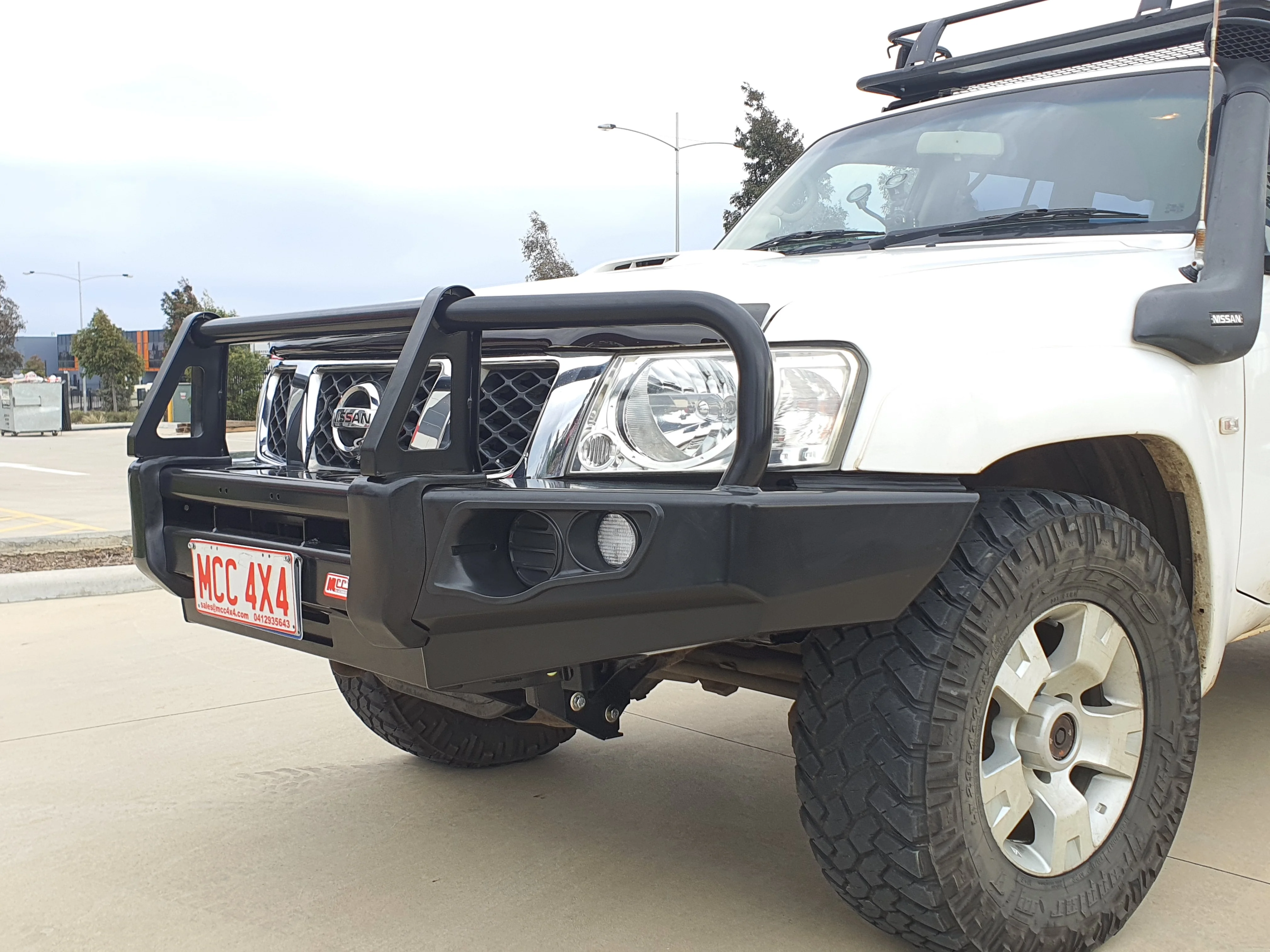 Patrol Y61 2005-2016 707-02 Falcon Bull Bar Black A-Frame Package (No Foglight) - SKU MCC-03004-702UP - Image 4